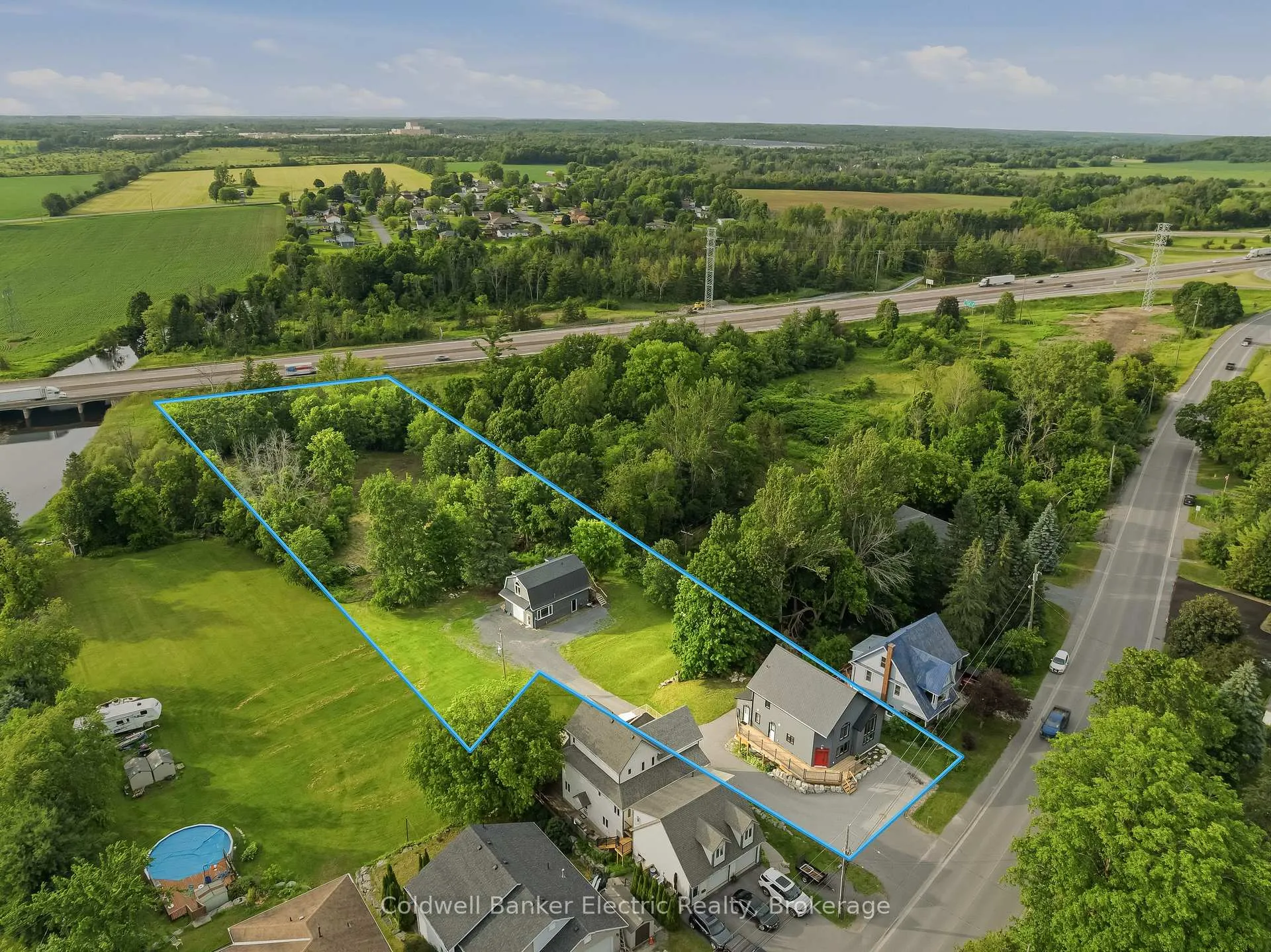 Photo 2 of 765 Palace Road, Greater Napanee, Greater Napanee — HOMEH