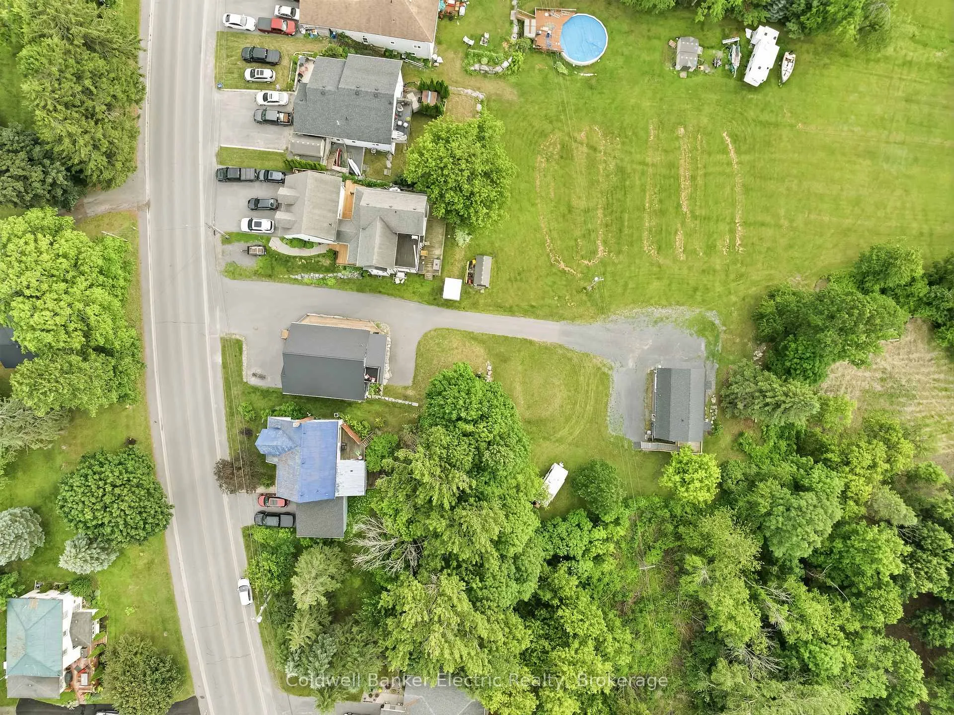 Photo 3 of 765 Palace Road, Greater Napanee, Greater Napanee — HOMEH