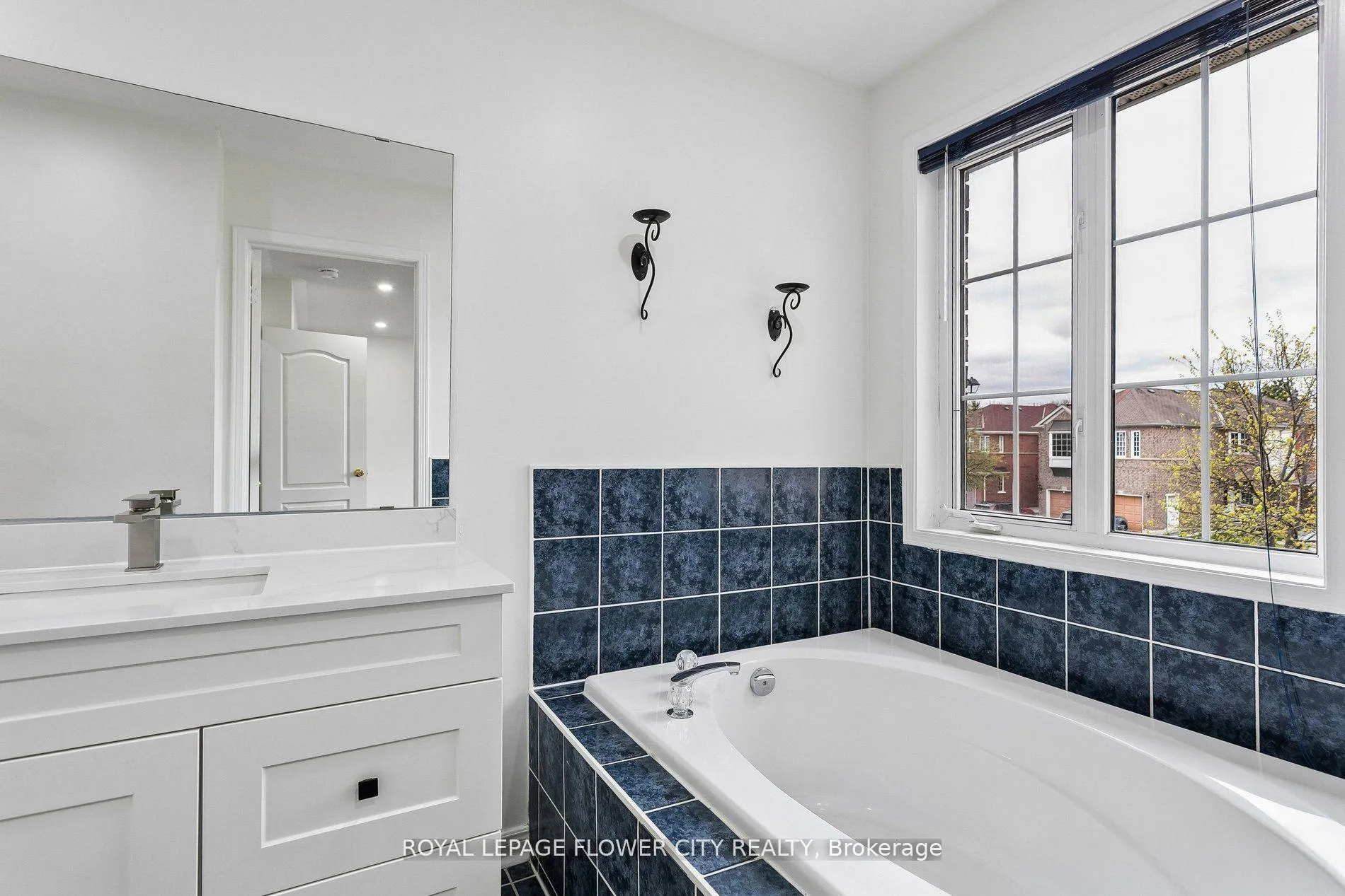 Photo 16 of 99 Cordgrass Crescent, Brampton, Sandringham-Wellington — HOMEH