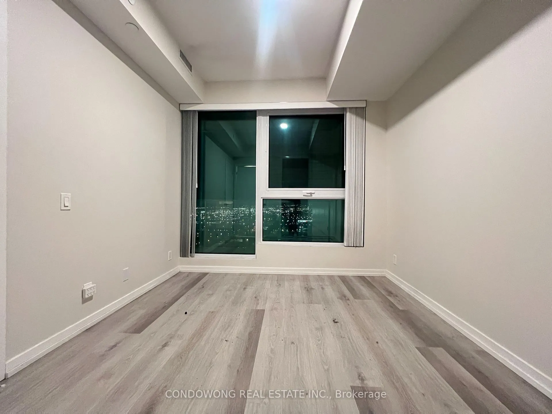Photo 4 of Unit 2808, 7890 Jane Street, Vaughan, Vaughan Corporate Centre — HOMEH
