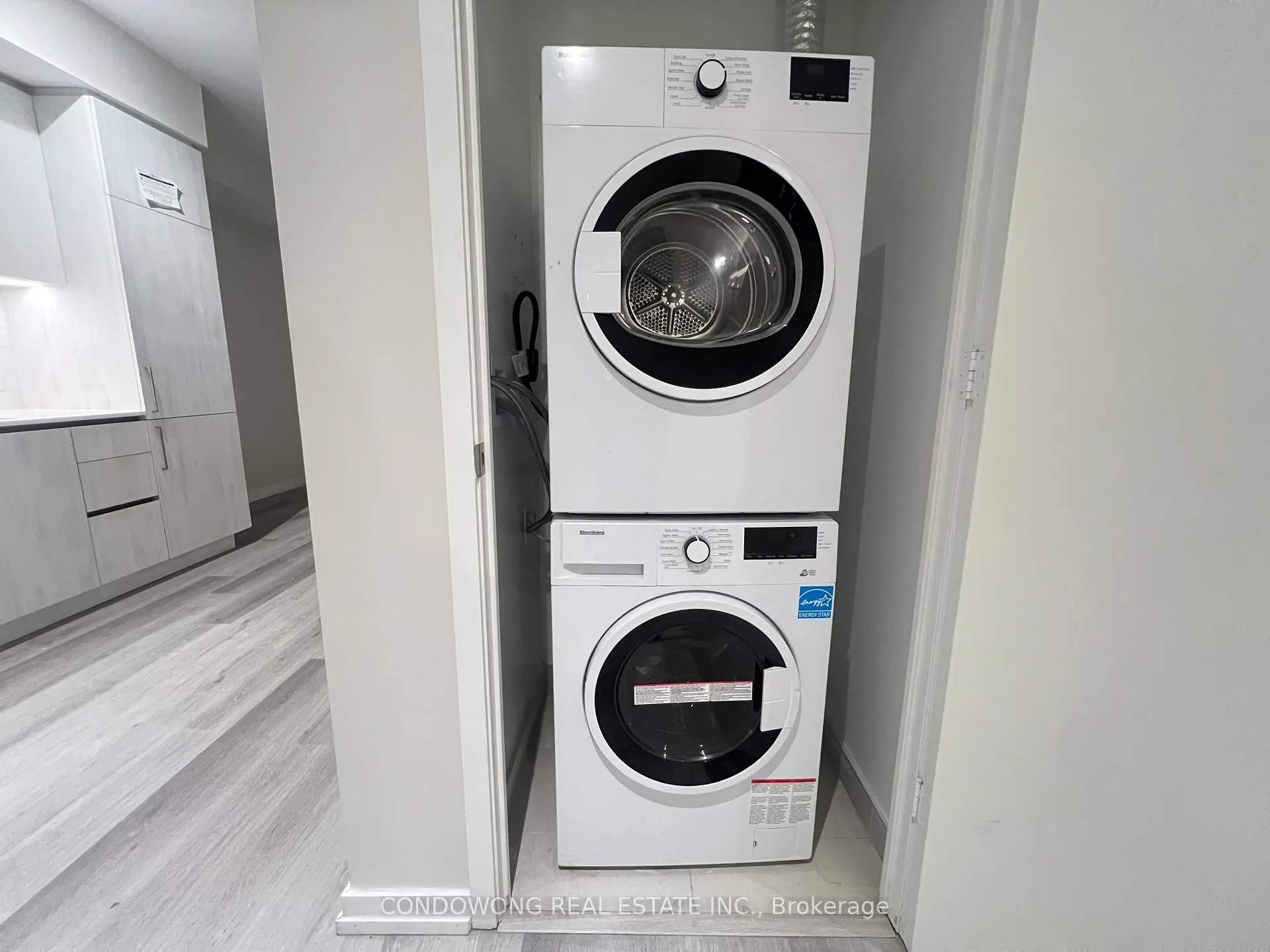 Photo 9 of Unit 2808, 7890 Jane Street, Vaughan, Vaughan Corporate Centre — HOMEH