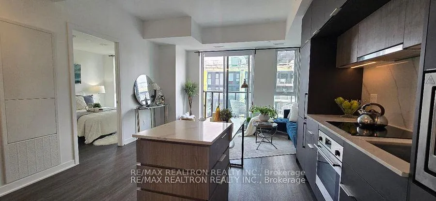 Photo 3 of Unit 1208, 185 Alberta Avenue, Toronto, Oakwood Village — HOMEH