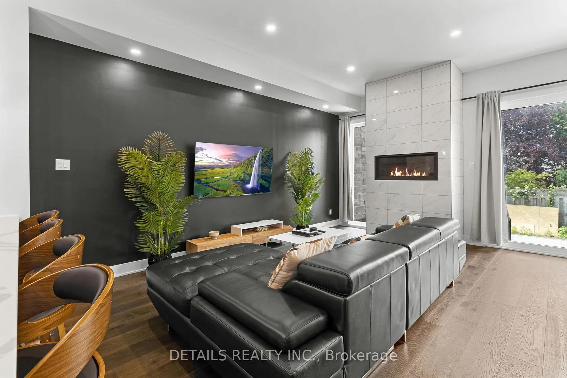 Photo 4 of 2691 Violet Street, Ottawa, Britannia — HOMEH