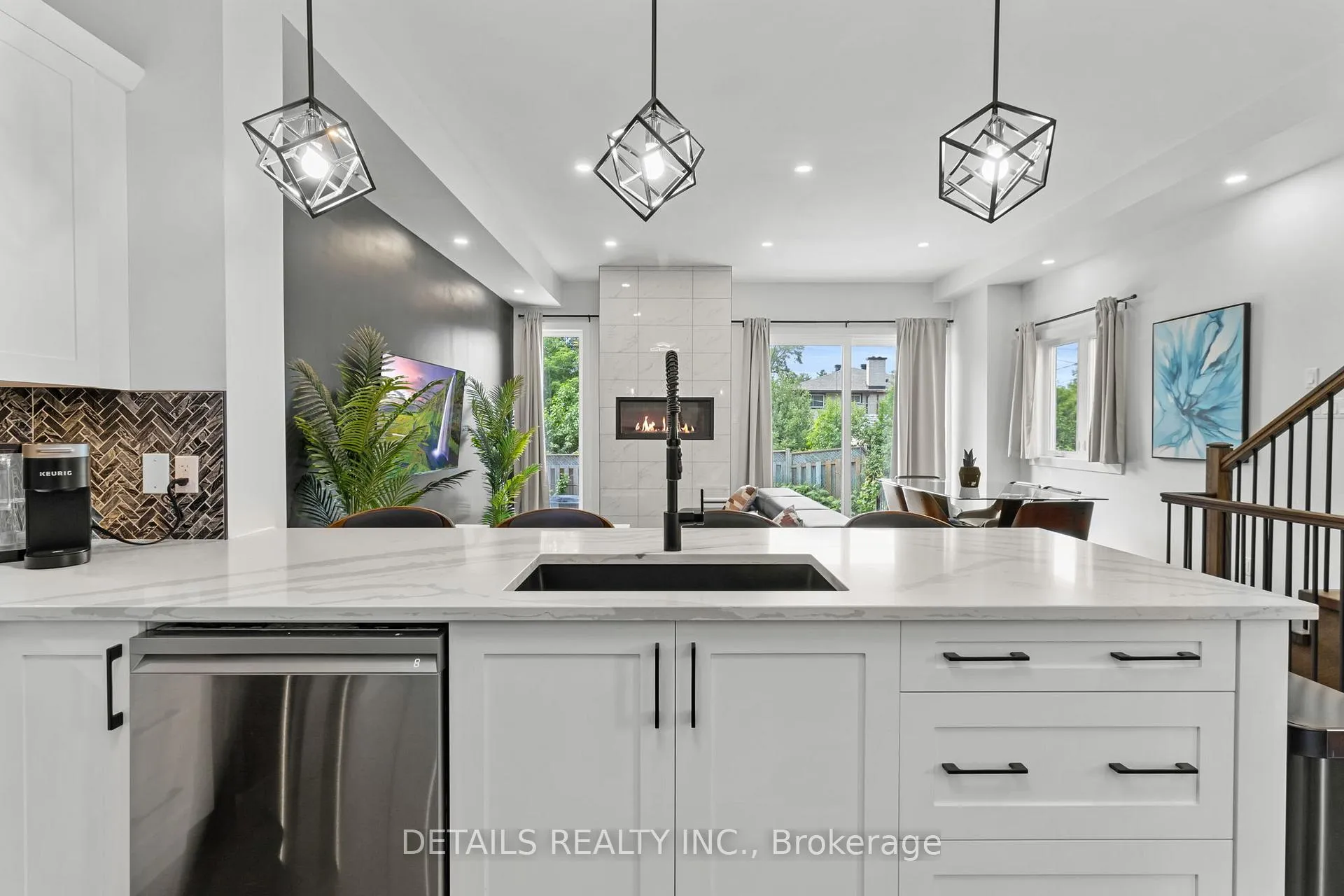 Photo 11 of 2691 Violet Street, Ottawa, Britannia — HOMEH