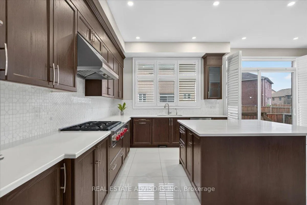 Photo 10 of 52 Daisy Meadow Crescent, Caledon, Caledon East — HOMEH
