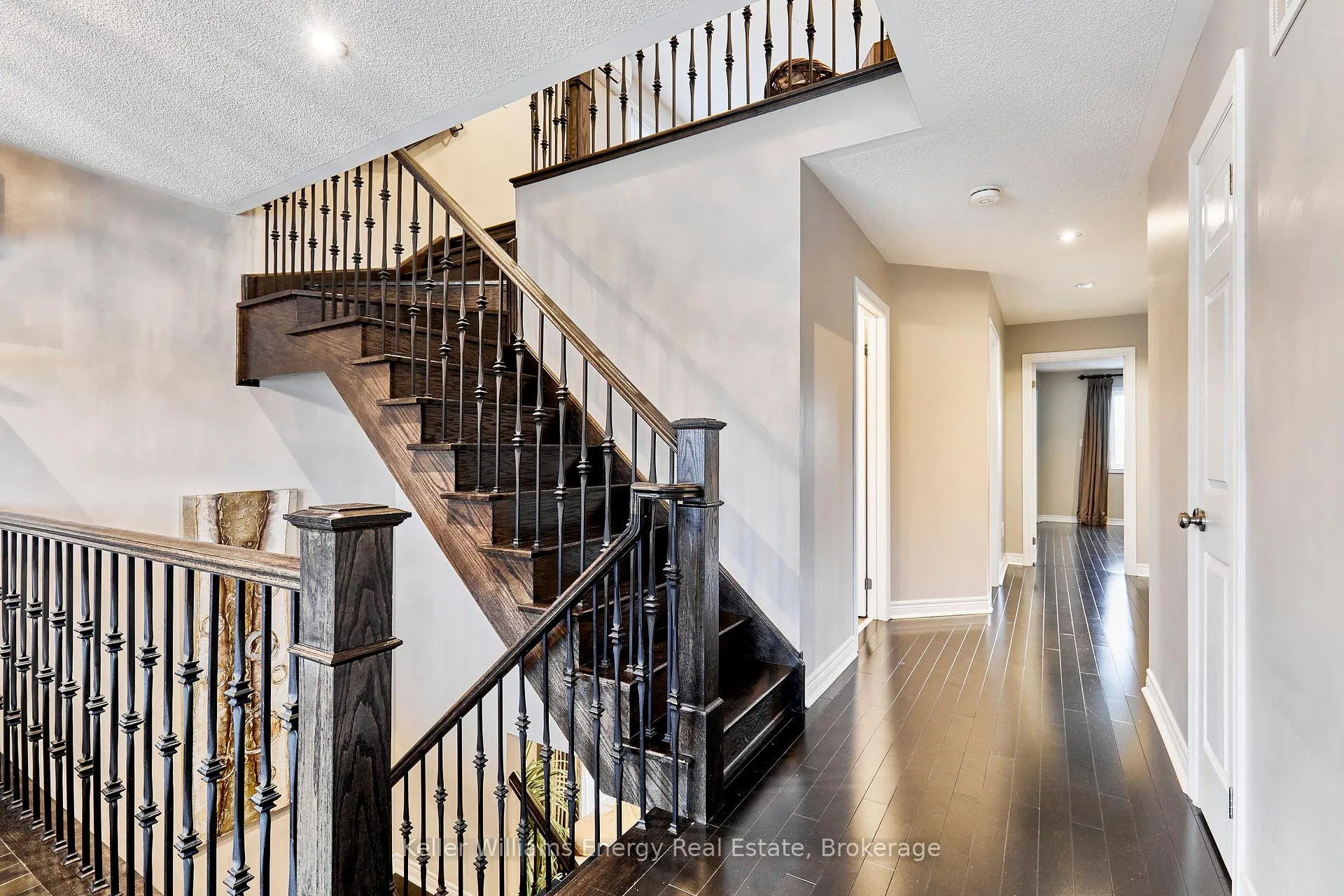 Photo 20 of 50 Rumbellow Crescent, Ajax, Northeast Ajax — HOMEH
