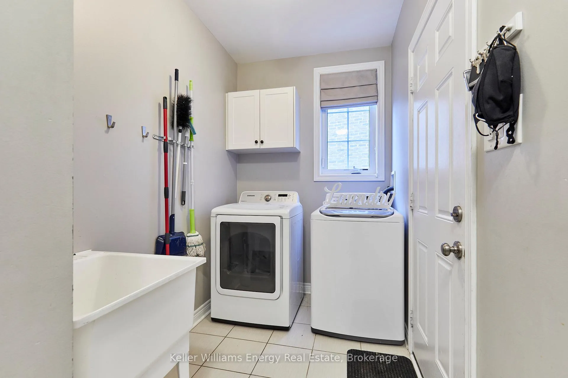 Photo 32 of 50 Rumbellow Crescent, Ajax, Northeast Ajax — HOMEH