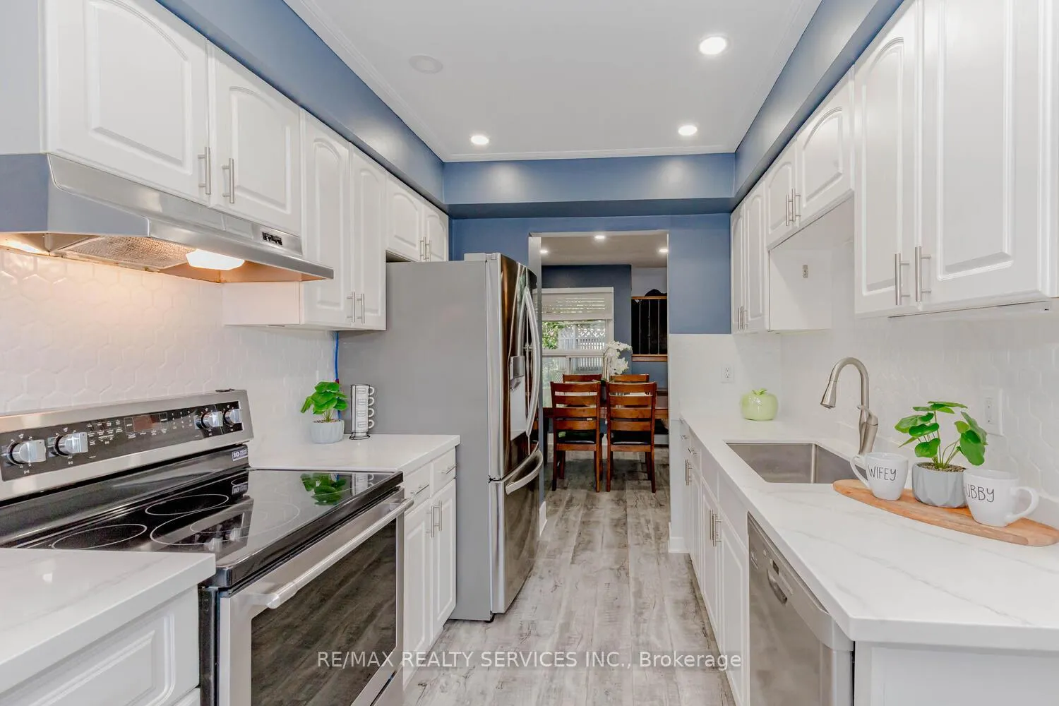 Photo 5 of 32 Simmons Boulevard, Brampton, Madoc — HOMEH