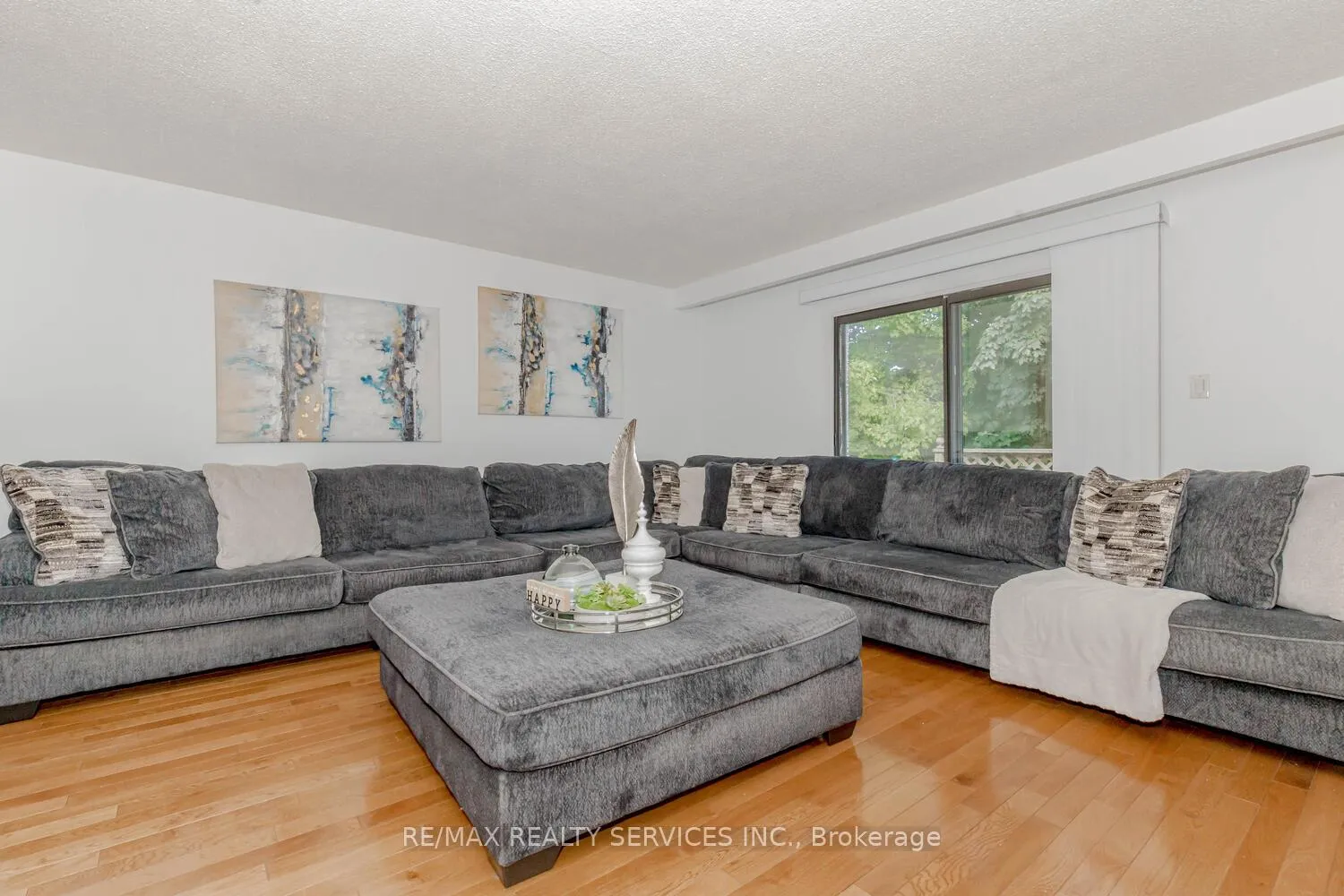 Photo 14 of 32 Simmons Boulevard, Brampton, Madoc — HOMEH
