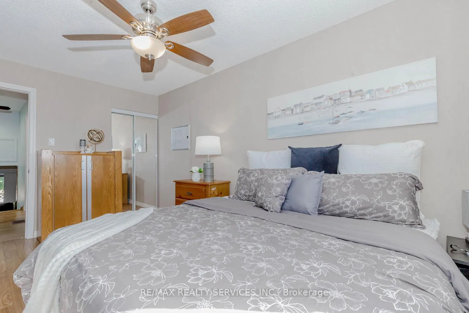 Photo 19 of 32 Simmons Boulevard, Brampton, Madoc — HOMEH