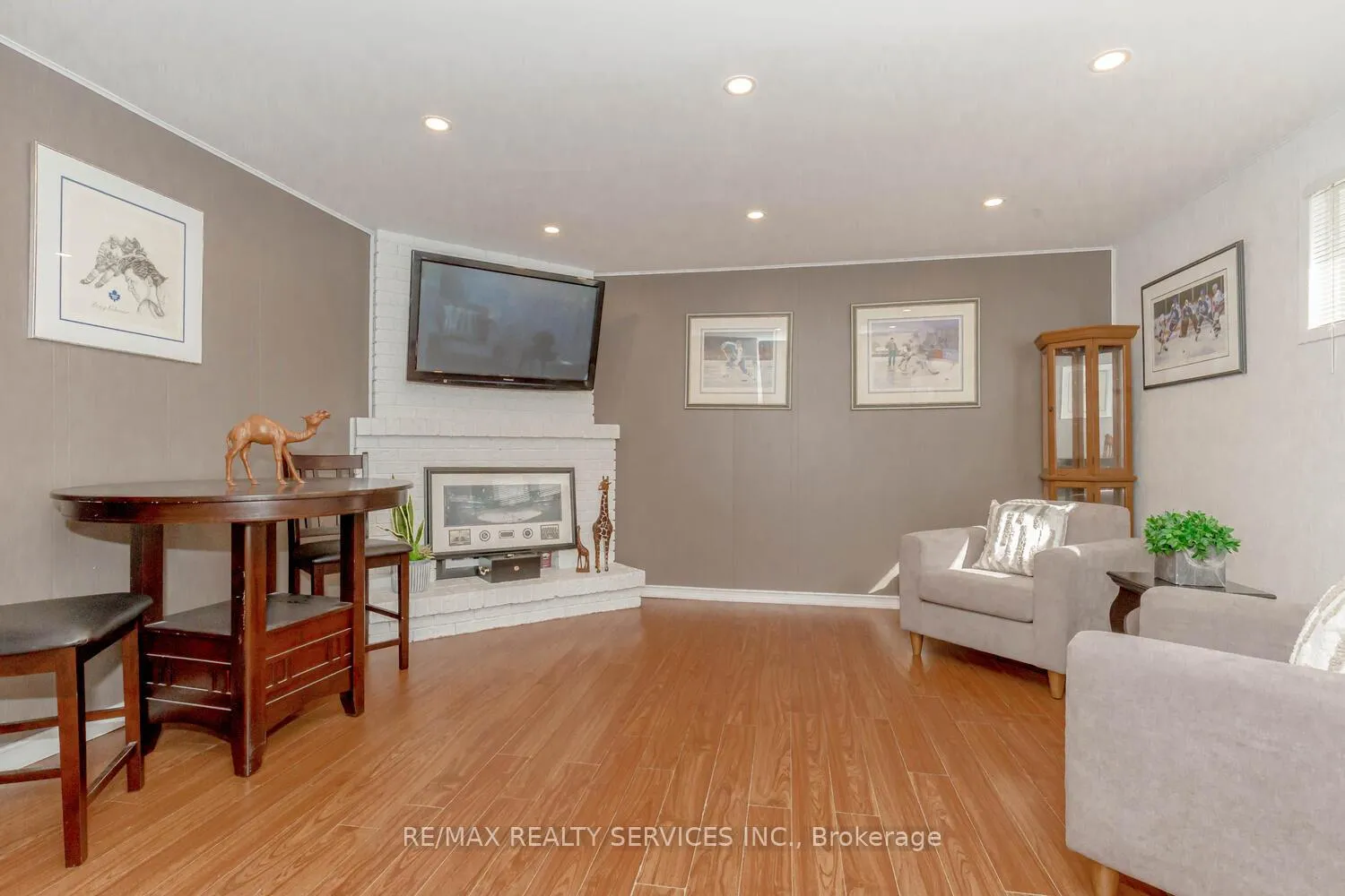 Photo 25 of 32 Simmons Boulevard, Brampton, Madoc — HOMEH