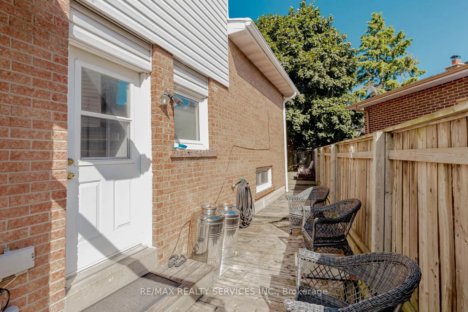Photo 29 of 32 Simmons Boulevard, Brampton, Madoc — HOMEH