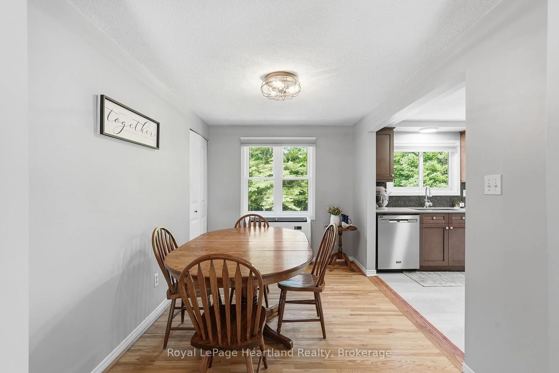 Photo 17 of 106 Cedar Court, Chatsworth — HOMEH
