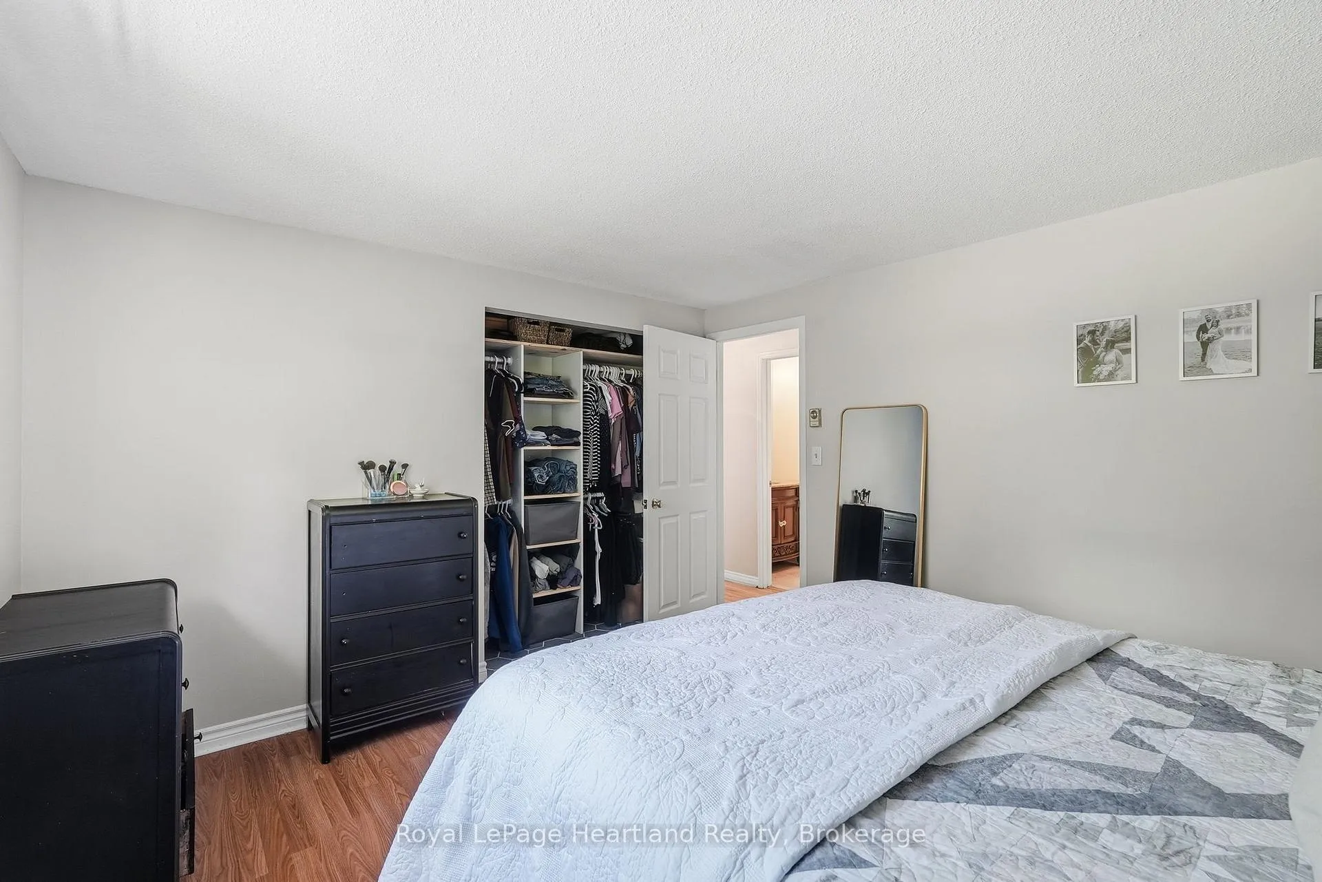 Photo 21 of 106 Cedar Court, Chatsworth — HOMEH