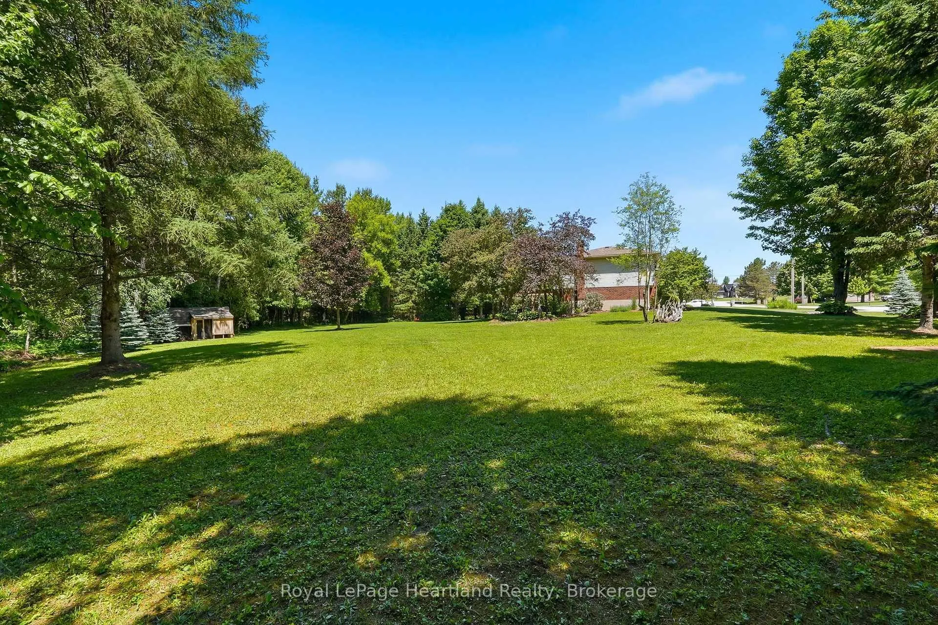 Photo 40 of 106 Cedar Court, Chatsworth — HOMEH