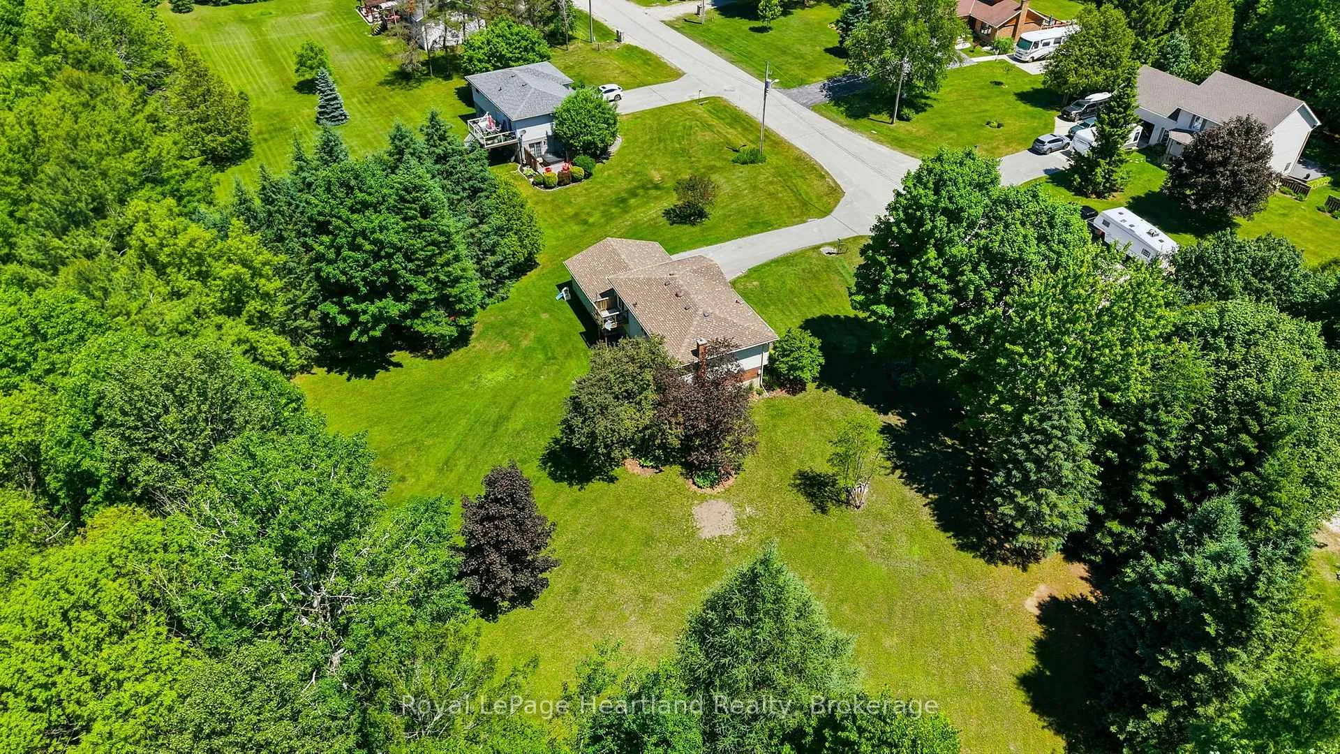 Photo 43 of 106 Cedar Court, Chatsworth — HOMEH