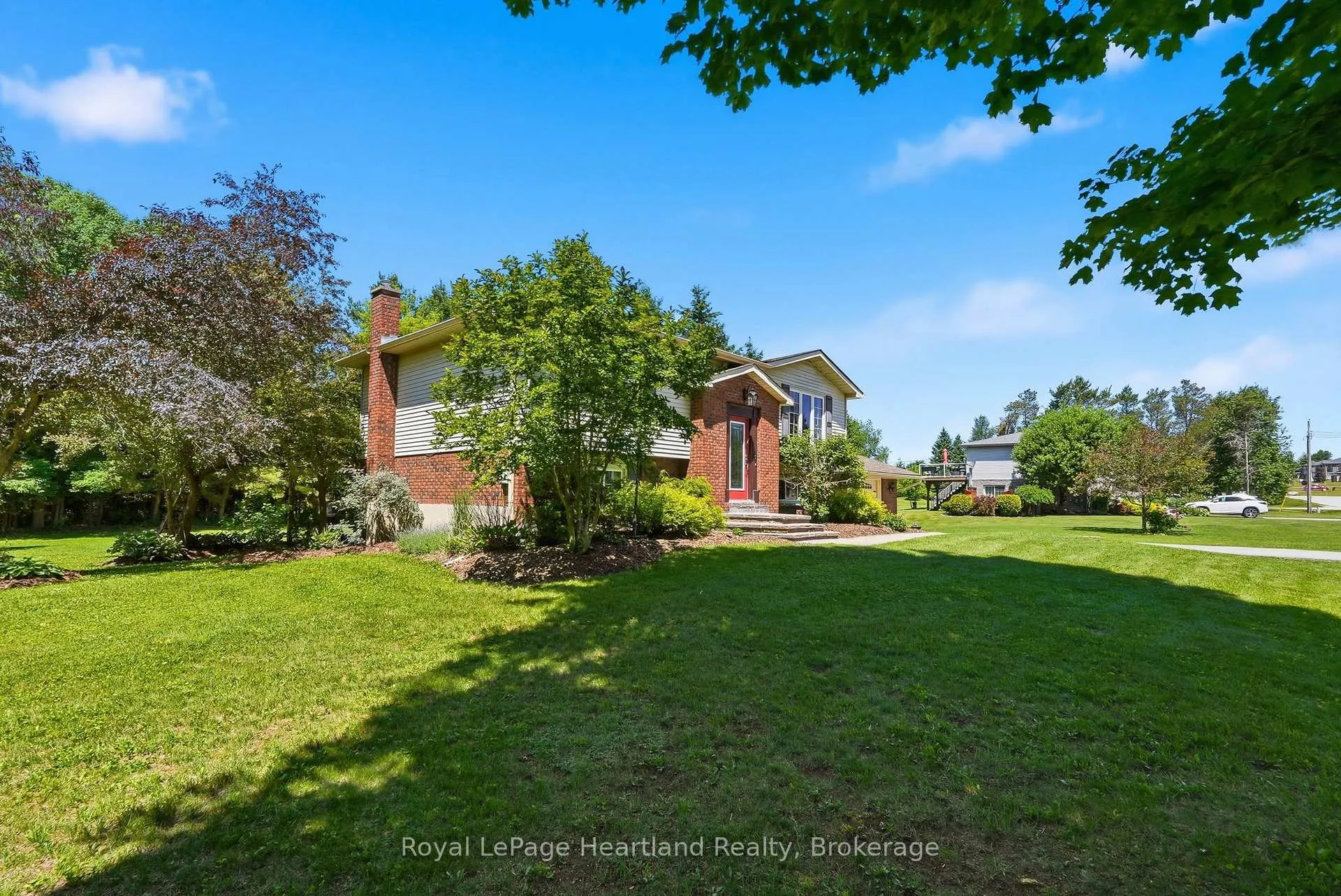Photo 48 of 106 Cedar Court, Chatsworth — HOMEH