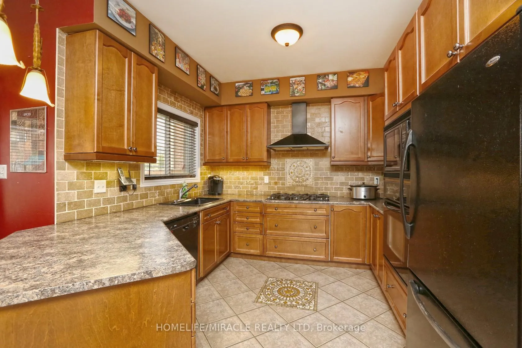 Photo 5 of 21 Perkins Drive, Brampton, Northwest Sandalwood Parkway — HOMEH