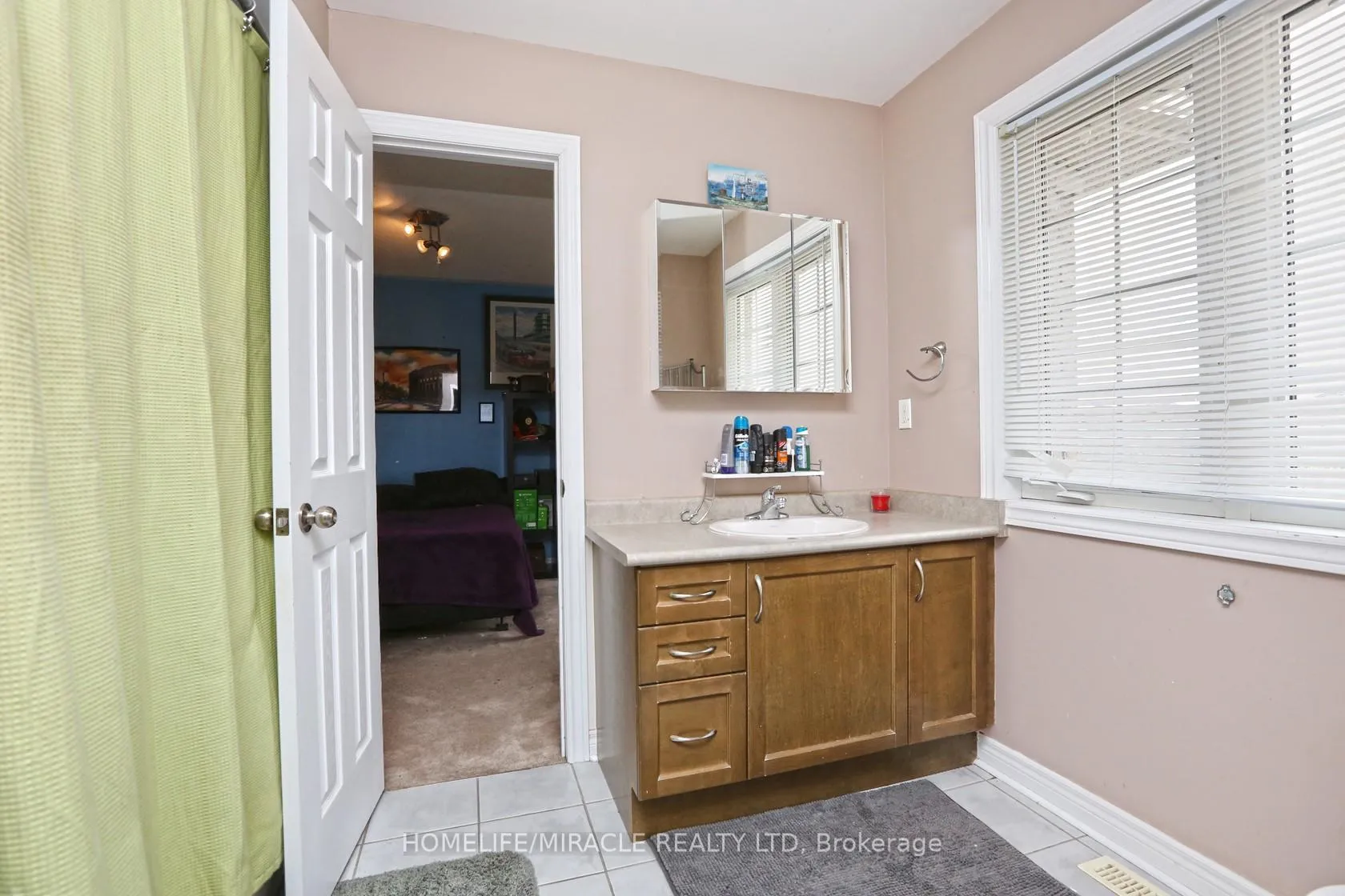 Photo 14 of 21 Perkins Drive, Brampton, Northwest Sandalwood Parkway — HOMEH
