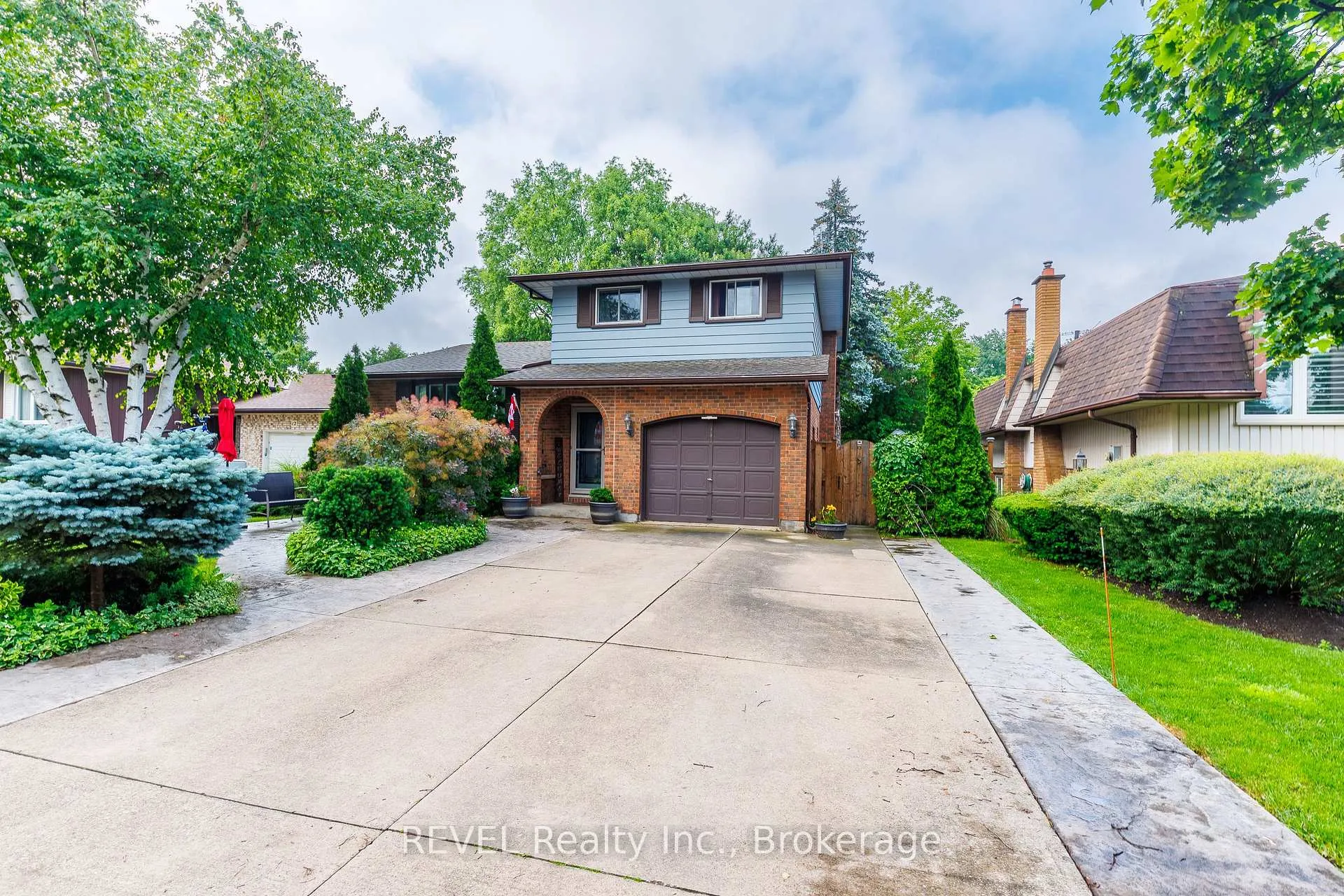 Photo 1 of 14 Shetland Crescent, St. Catharines, E. Chester — HOMEH