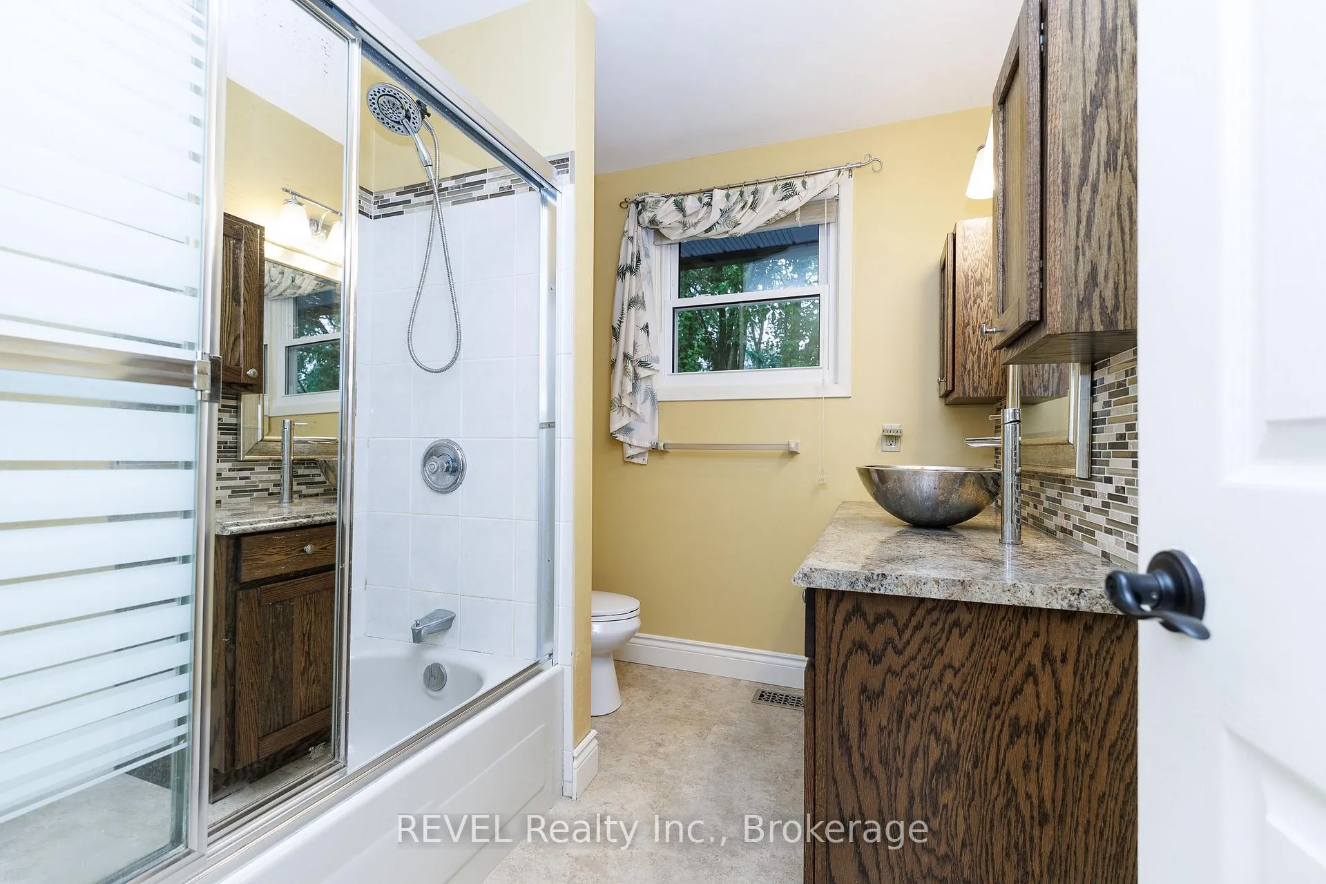 Photo 46 of 14 Shetland Crescent, St. Catharines, E. Chester — HOMEH