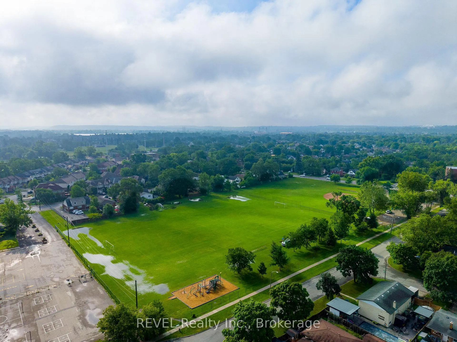Photo 54 of 14 Shetland Crescent, St. Catharines, E. Chester — HOMEH