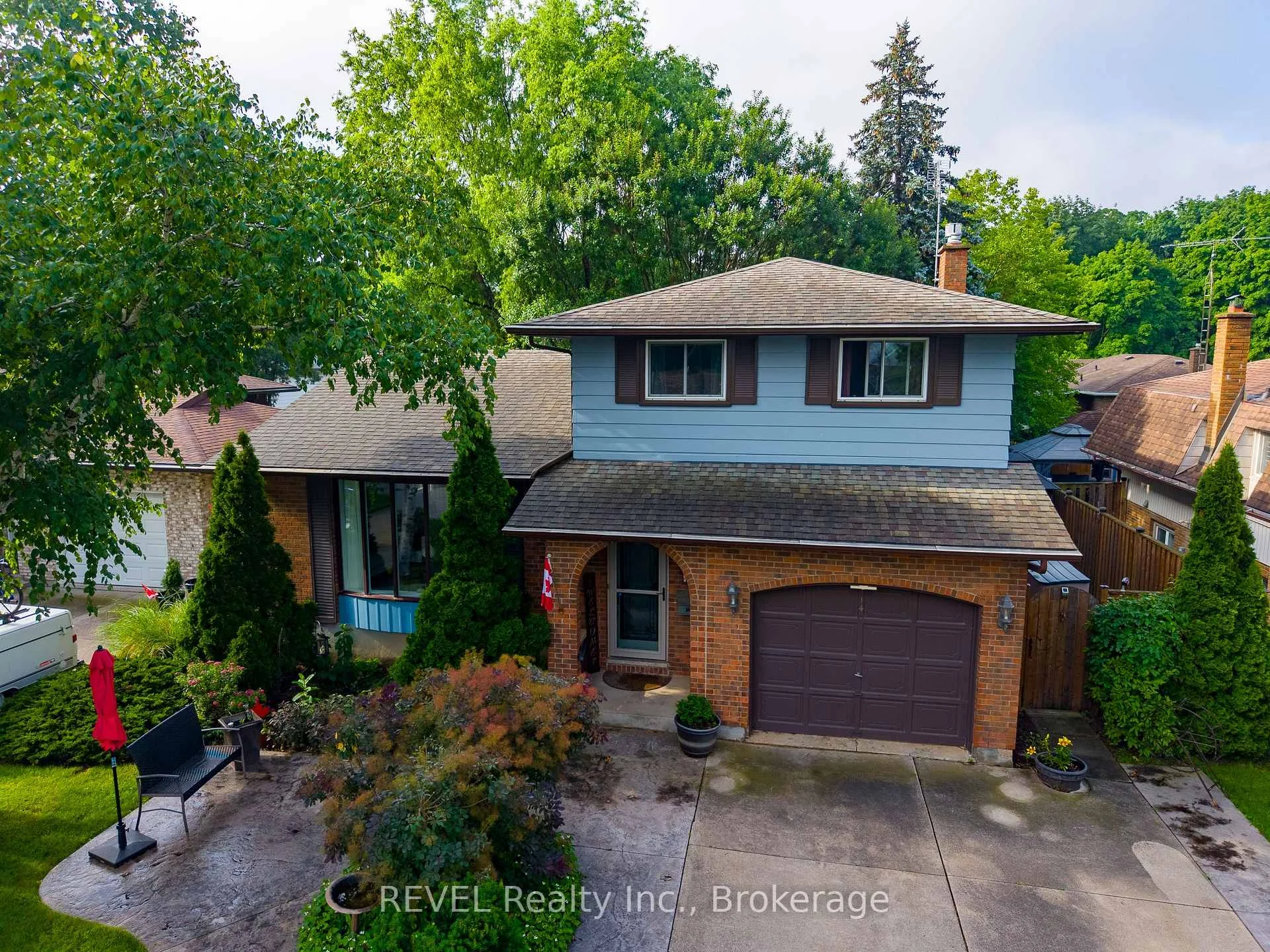 Photo 13 of 14 Shetland Crescent, St. Catharines, E. Chester — HOMEH
