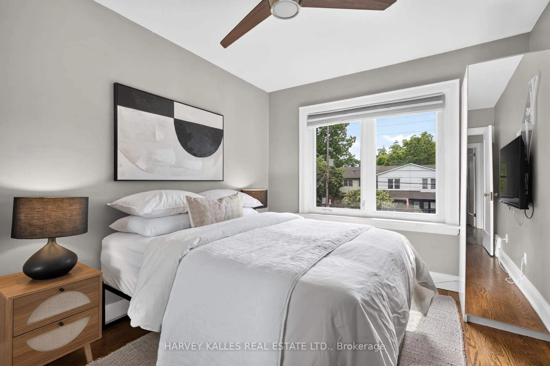 Photo 20 of 117 Dawes Road, Toronto, Crescent Town — HOMEH