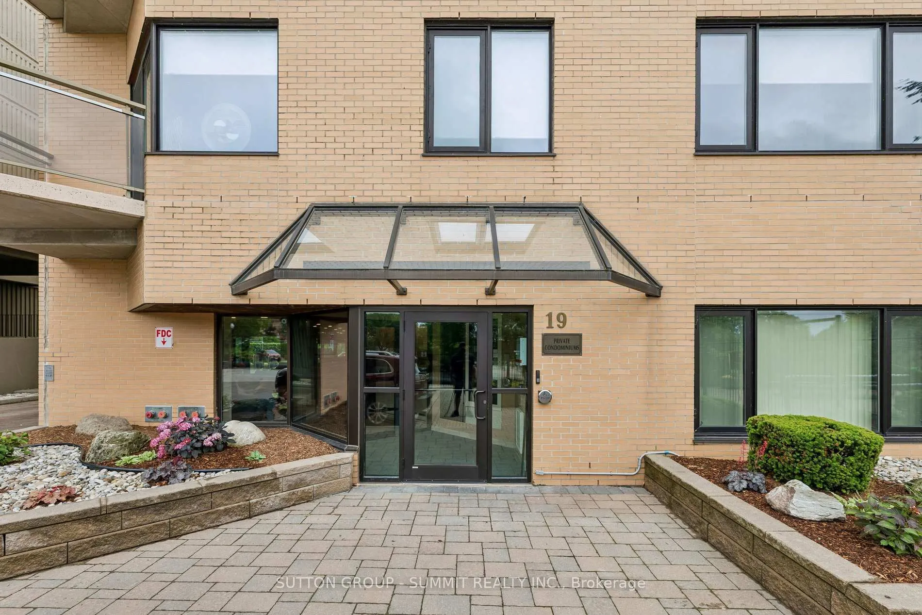 Photo 3 of Unit 1102, 19 King Street, London, East K — HOMEH