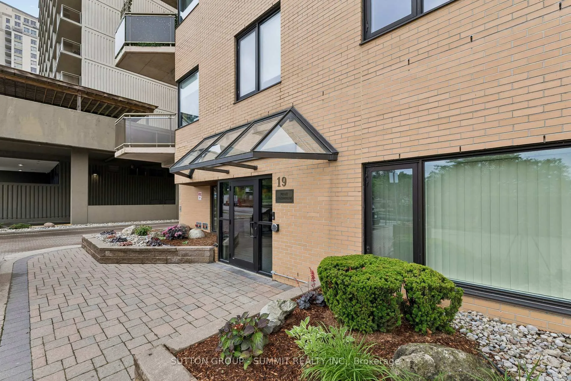 Photo 4 of Unit 1102, 19 King Street, London, East K — HOMEH