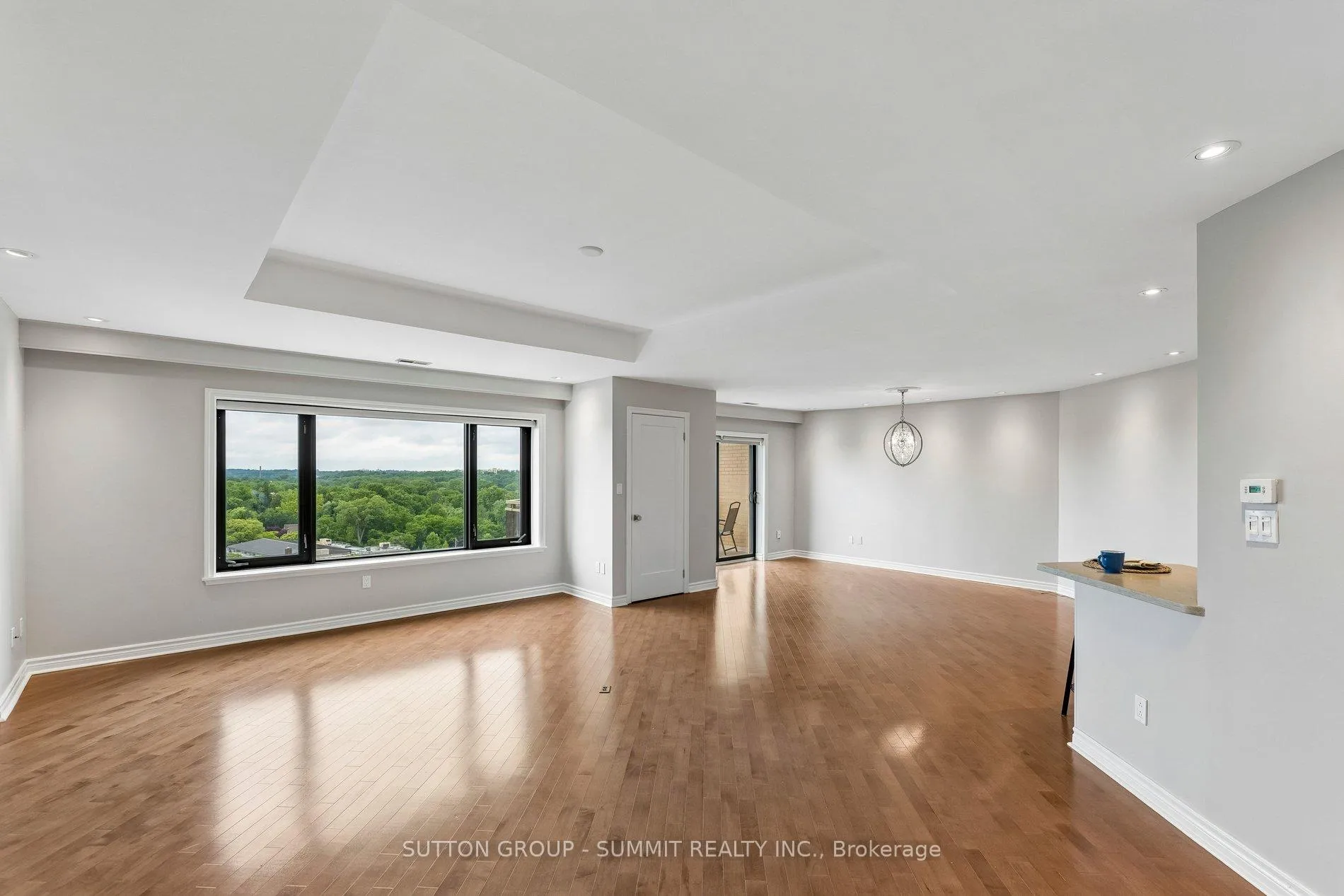 Photo 8 of Unit 1102, 19 King Street, London, East K — HOMEH