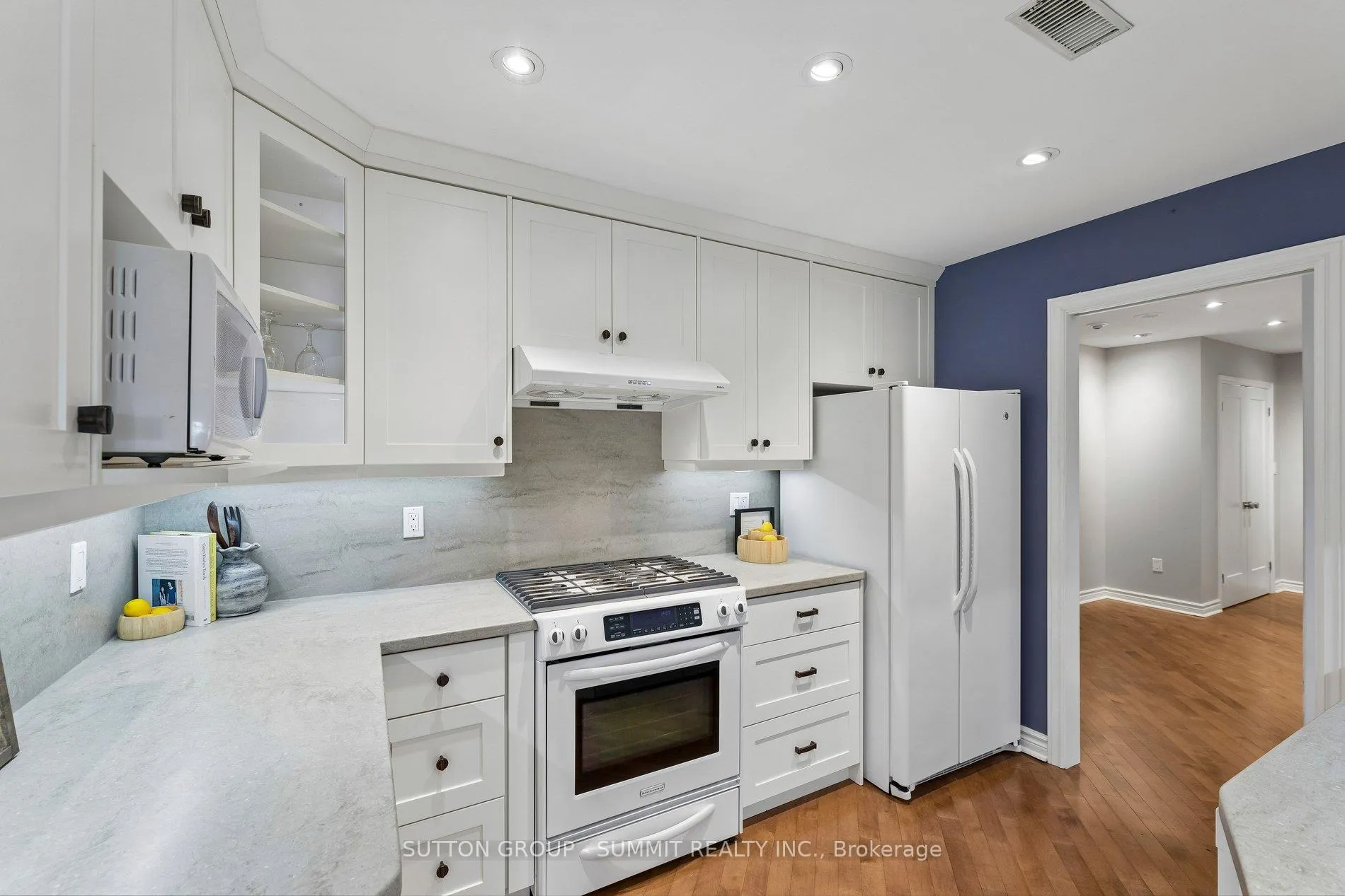 Photo 15 of Unit 1102, 19 King Street, London, East K — HOMEH