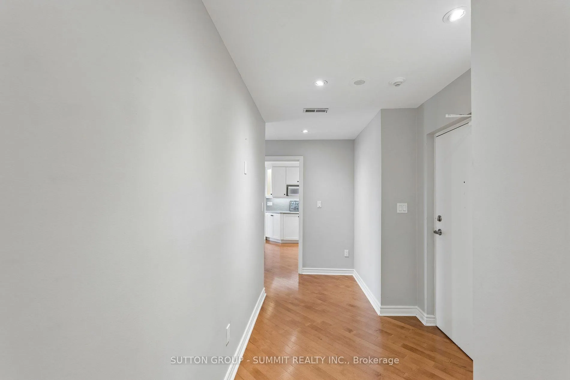 Photo 20 of Unit 1102, 19 King Street, London, East K — HOMEH