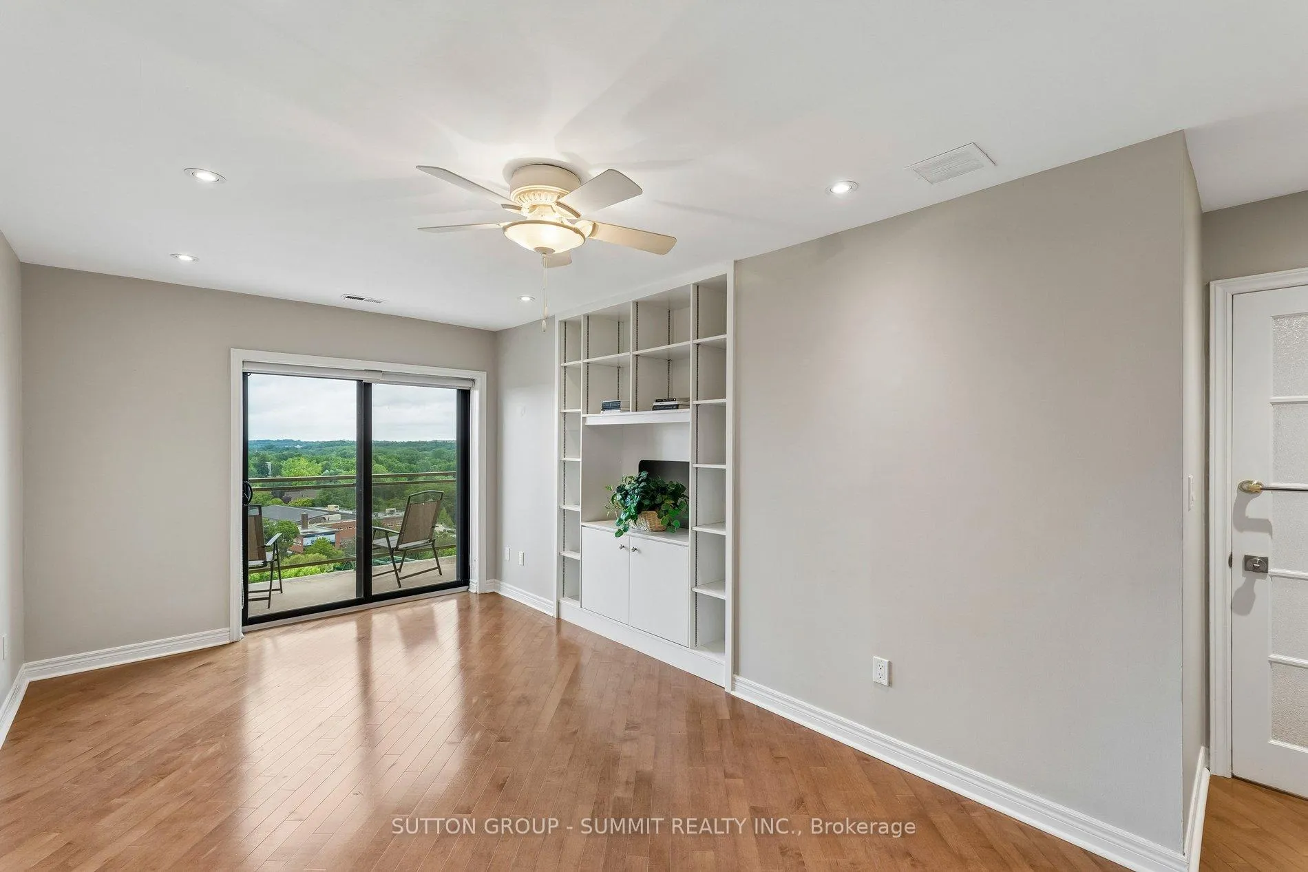 Photo 25 of Unit 1102, 19 King Street, London, East K — HOMEH