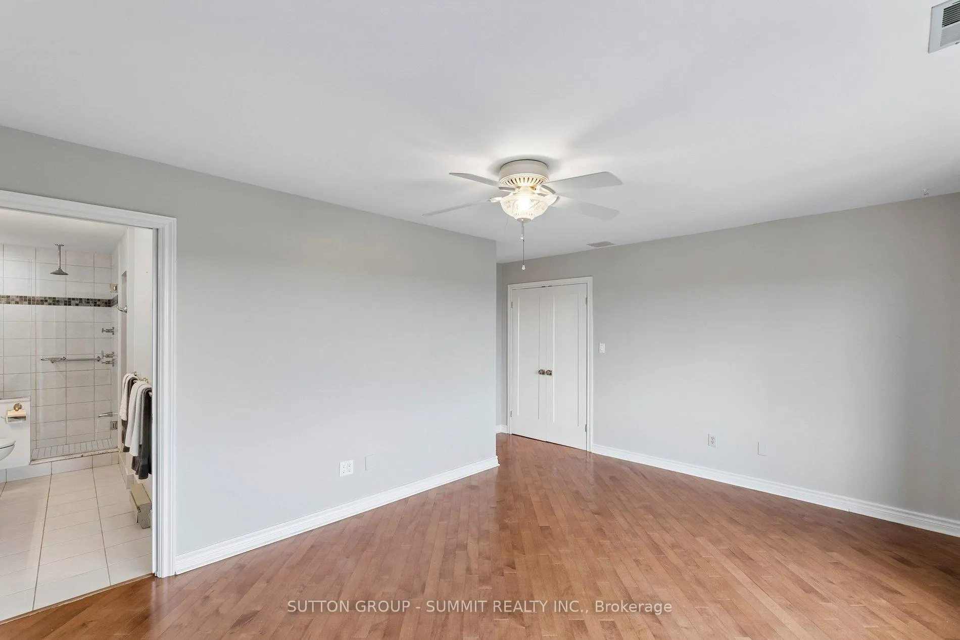 Photo 32 of Unit 1102, 19 King Street, London, East K — HOMEH