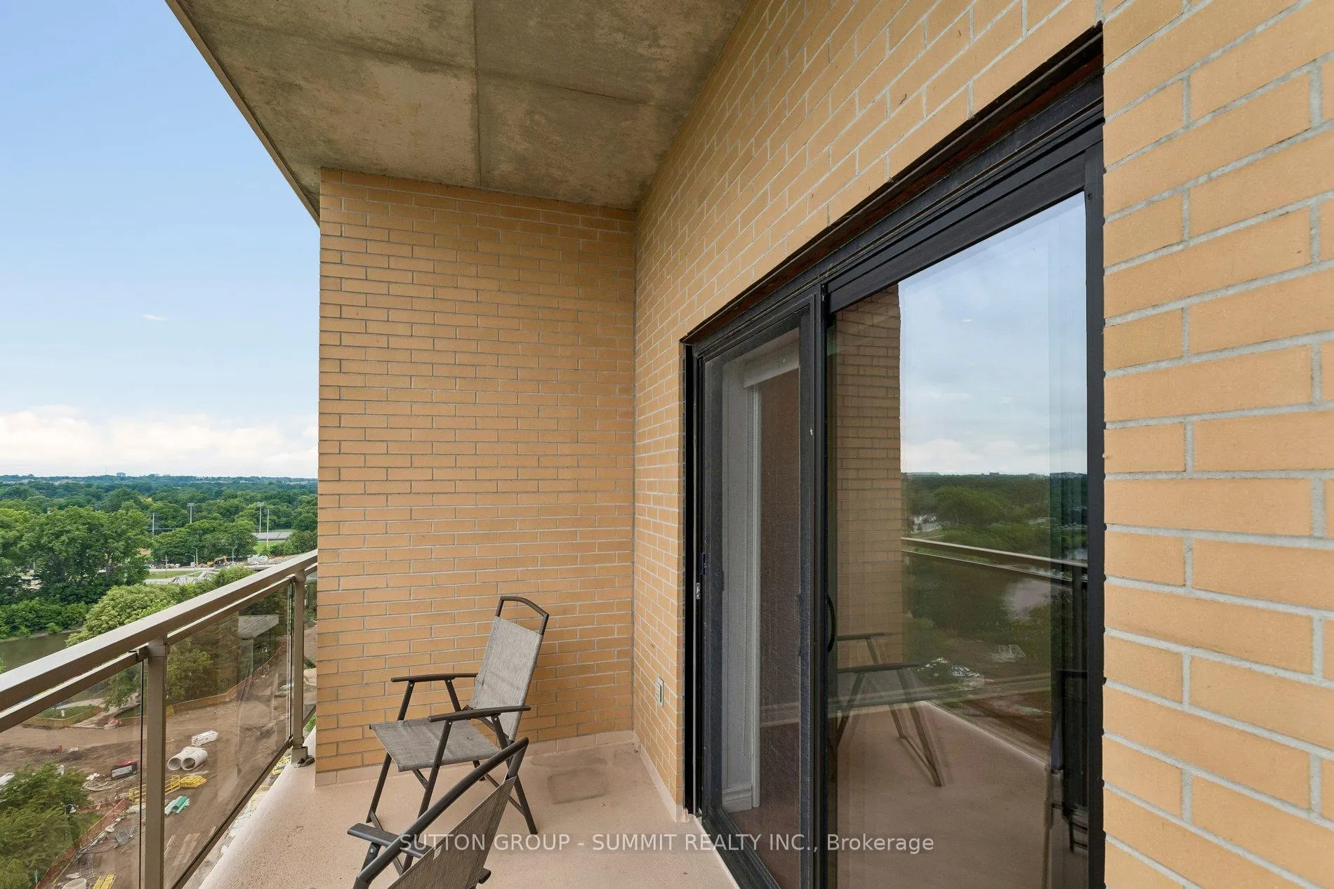 Photo 37 of Unit 1102, 19 King Street, London, East K — HOMEH