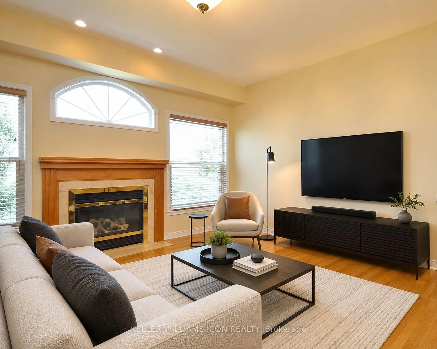 Photo 4 of 89 Cambior Crescent, Ottawa, Kanata - Kanata Lakes/Heritage Hills — HOMEH