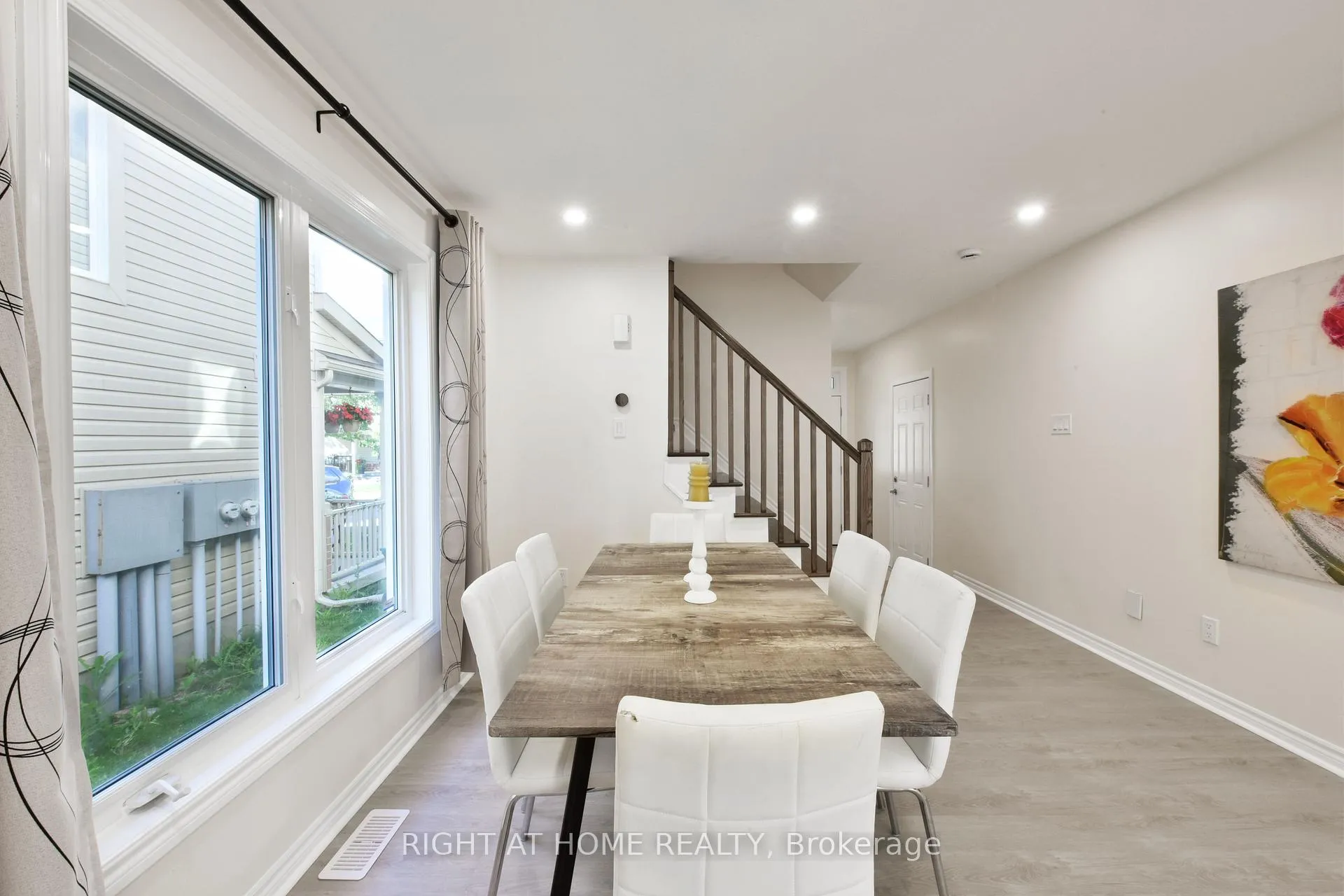 Photo 9 of 1053 Pampero Crescent, Ottawa, Stittsville (North) — HOMEH