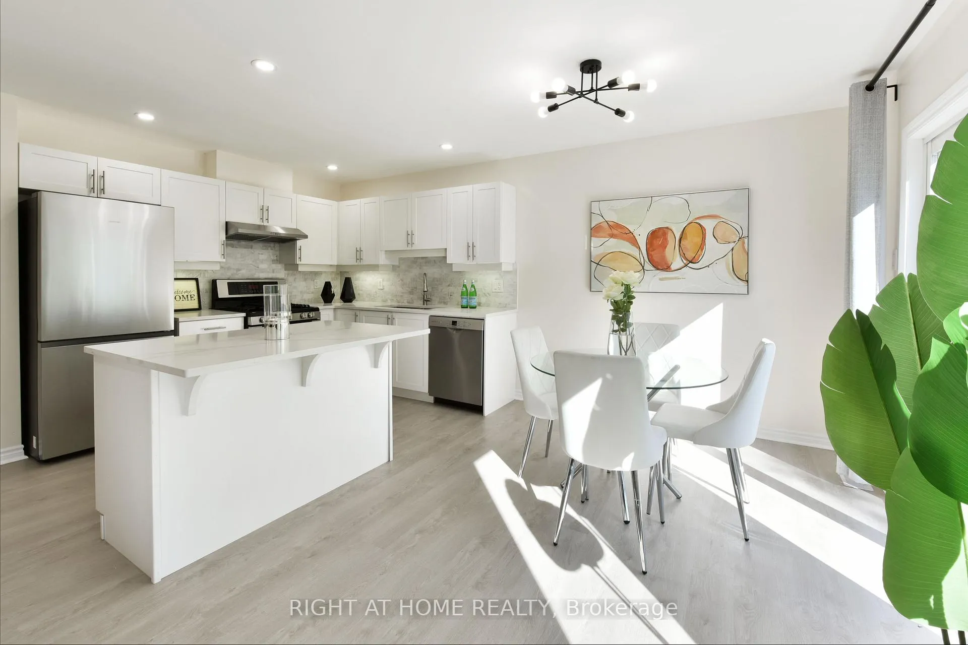 Photo 18 of 1053 Pampero Crescent, Ottawa, Stittsville (North) — HOMEH