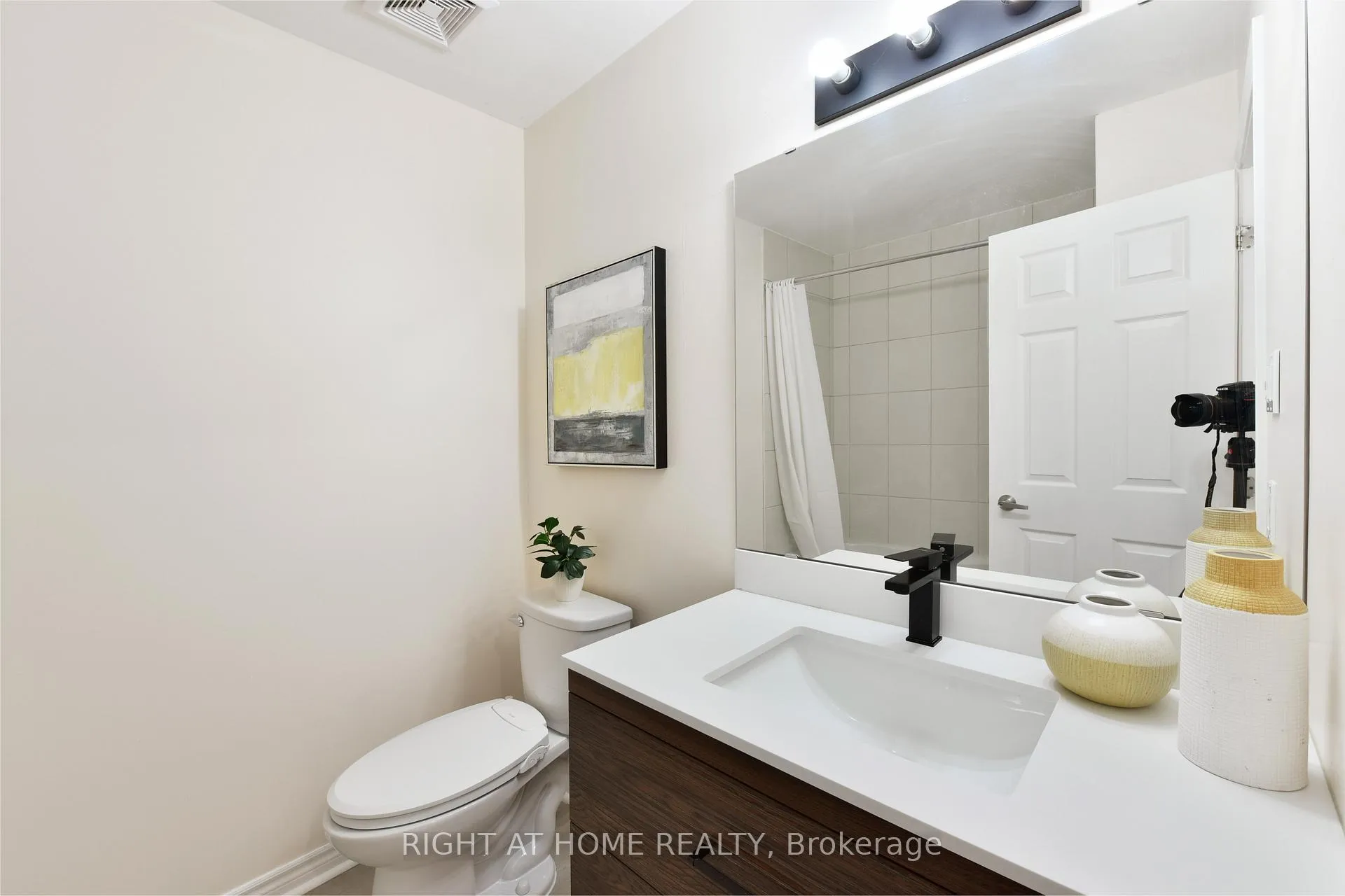 Photo 35 of 1053 Pampero Crescent, Ottawa, Stittsville (North) — HOMEH