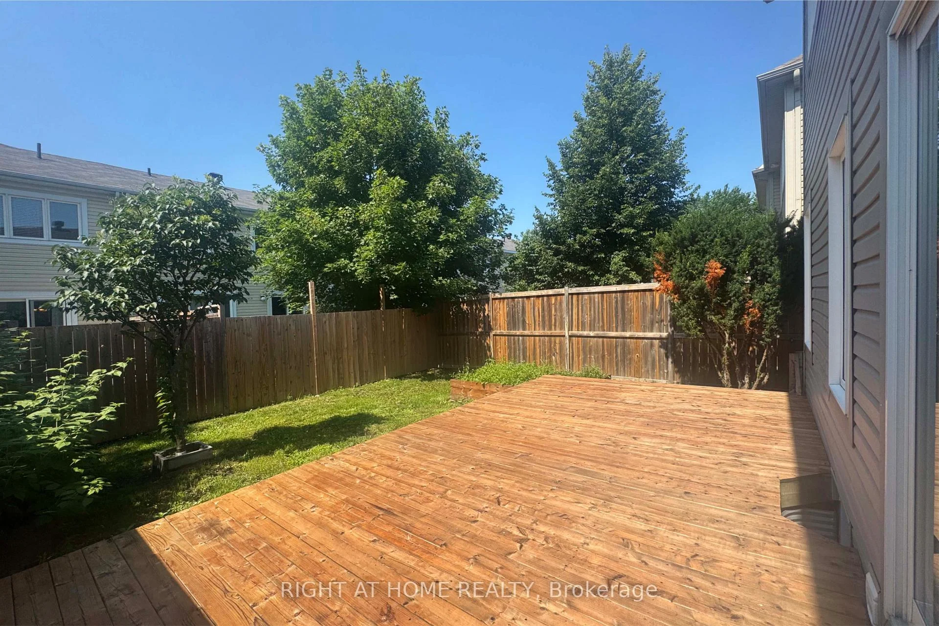 Photo 39 of 1053 Pampero Crescent, Ottawa, Stittsville (North) — HOMEH