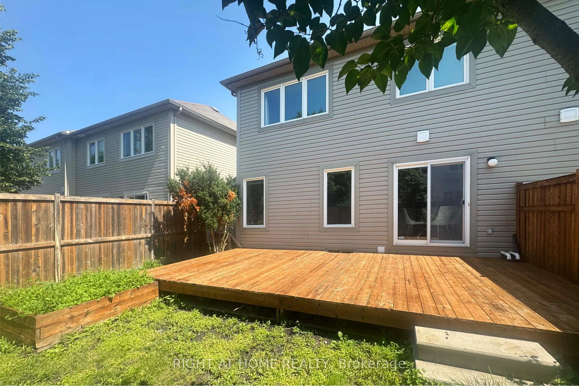 Photo 40 of 1053 Pampero Crescent, Ottawa, Stittsville (North) — HOMEH
