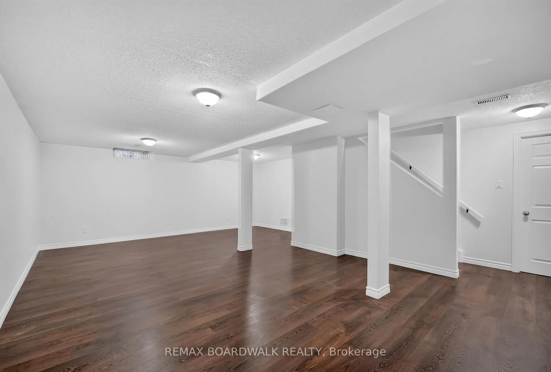 Photo 26 of 735 Clearcrest Crescent, Ottawa, Fallingbrook/Ridgemount — HOMEH