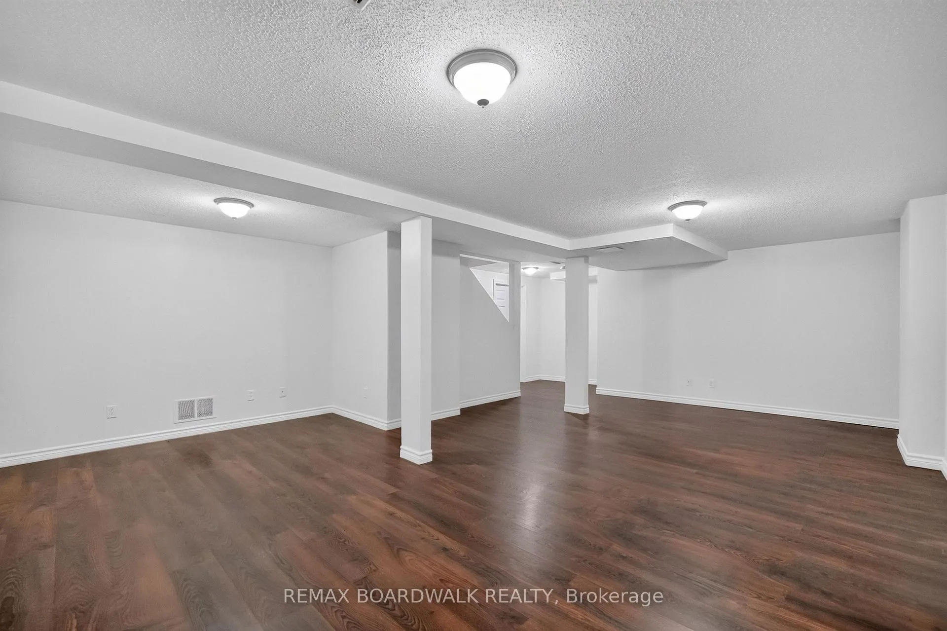 Photo 27 of 735 Clearcrest Crescent, Ottawa, Fallingbrook/Ridgemount — HOMEH