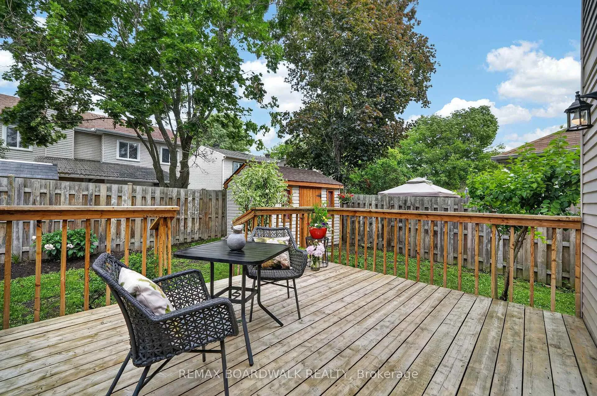 Photo 32 of 735 Clearcrest Crescent, Ottawa, Fallingbrook/Ridgemount — HOMEH