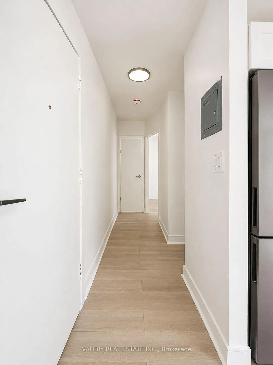 Photo 5 of Unit 305, 391 Sherbourne Street, Toronto, Cabbagetown-South St. James Town — HOMEH
