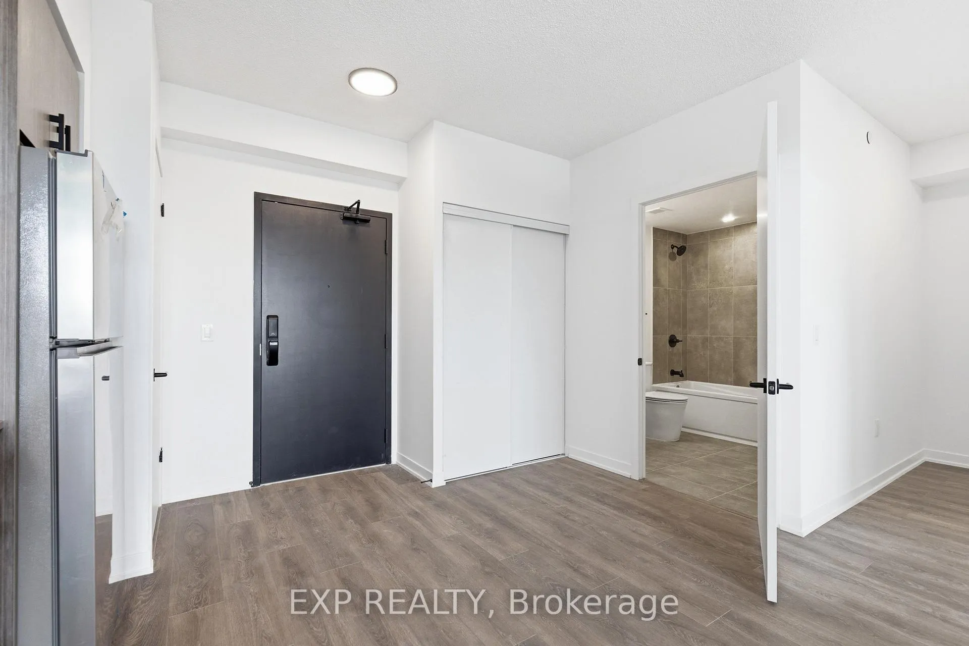 Photo 7 of Unit 426, 4878 Powers Common, Burlington, Alton — HOMEH