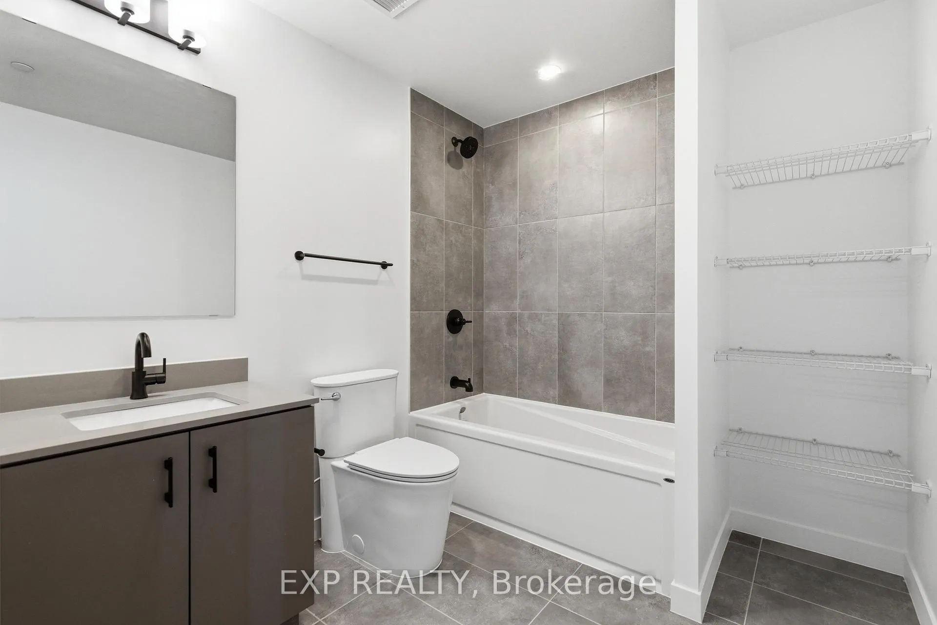Photo 8 of Unit 426, 4878 Powers Common, Burlington, Alton — HOMEH