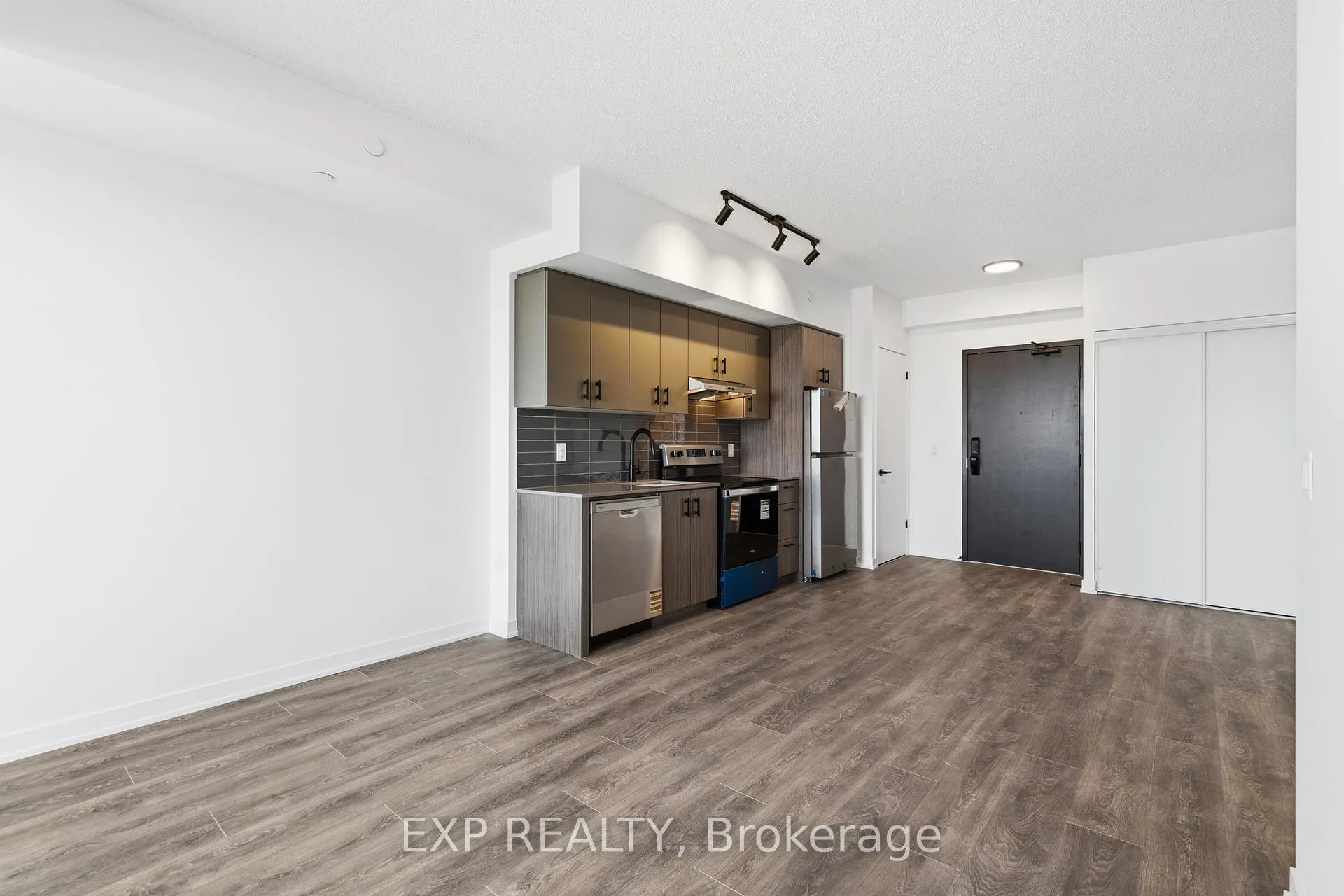 Photo 12 of Unit 426, 4878 Powers Common, Burlington, Alton — HOMEH