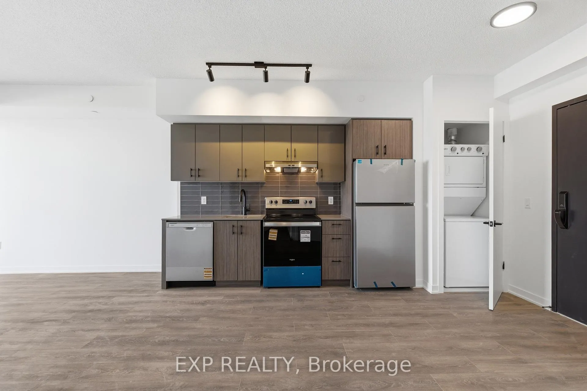 Photo 13 of Unit 426, 4878 Powers Common, Burlington, Alton — HOMEH